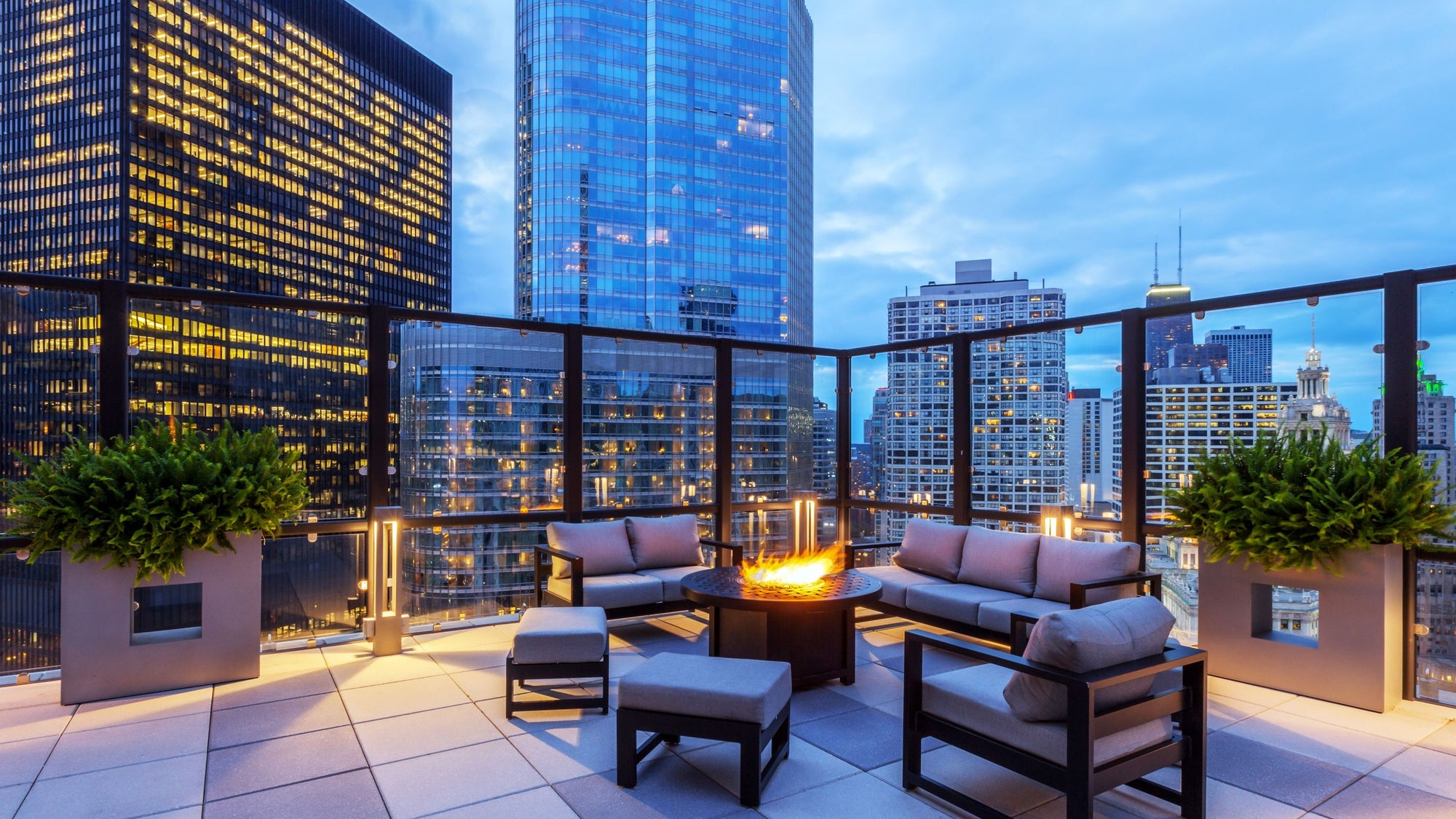 Wyndham Chicago Riverfront