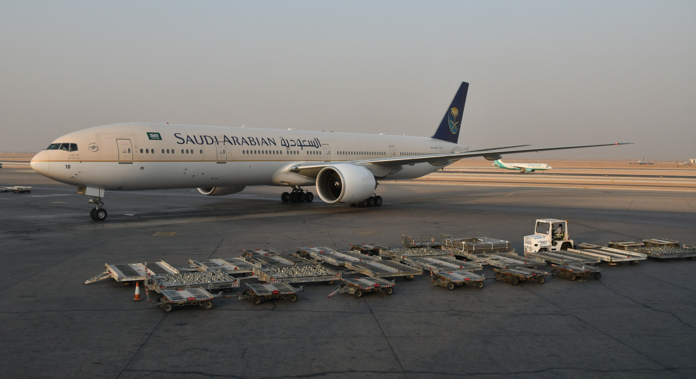 saudia 777-300ER. image by alberto riva