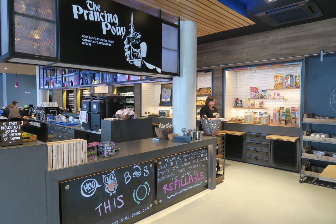 Pay for your food and drinks here.