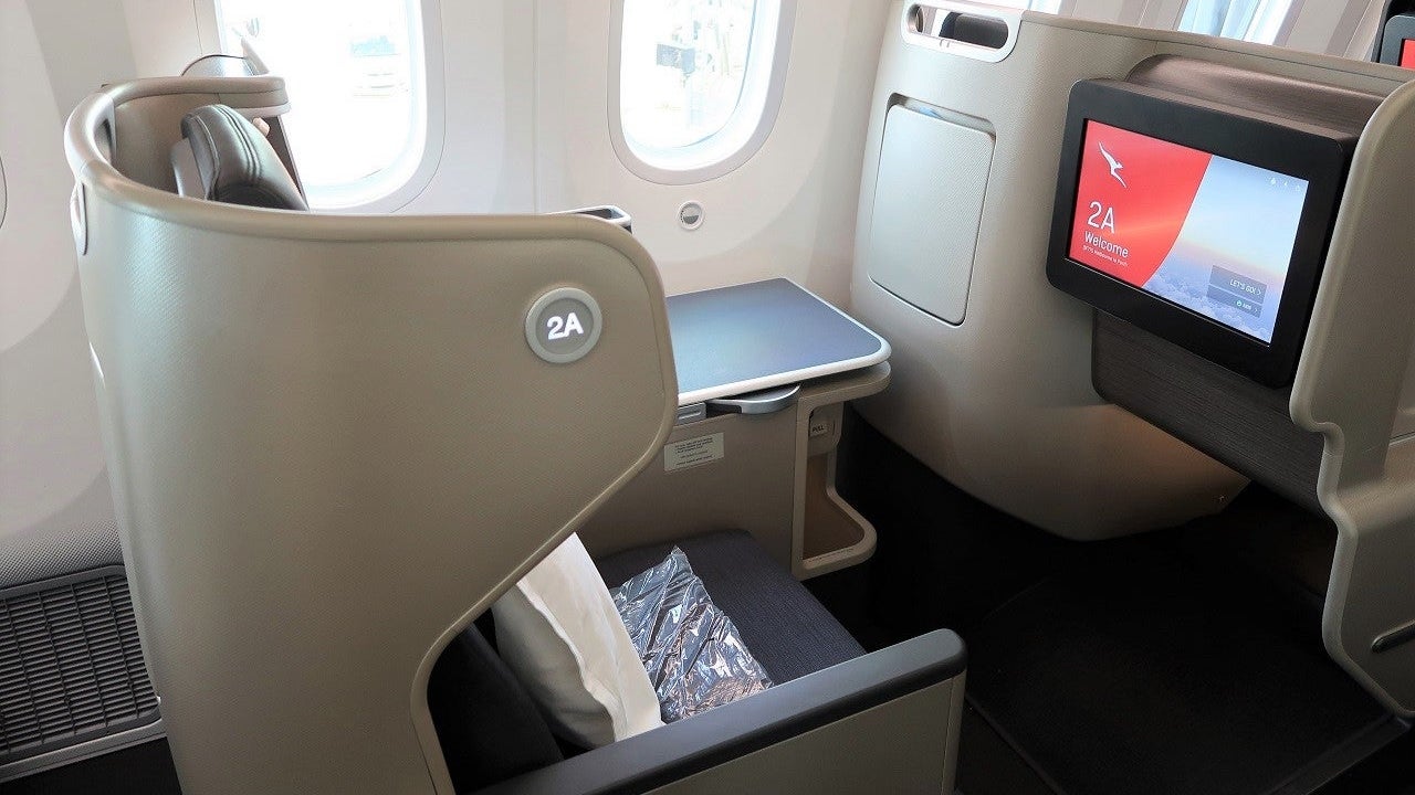 Qantas 787-9 business class - aisle-side window seat
