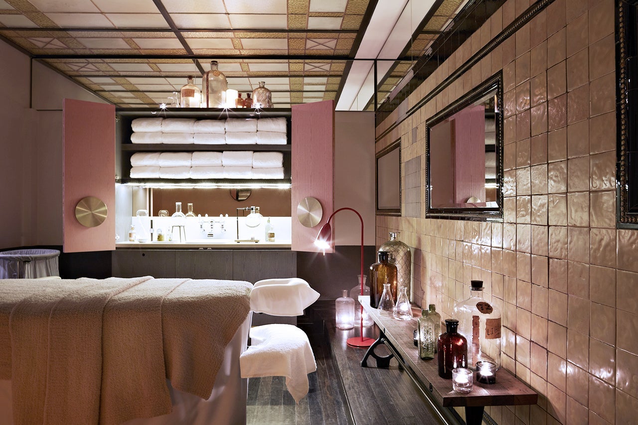 QT Sydney SpaQ's Treatment Room. (Photo courtesy of QT Sydney)