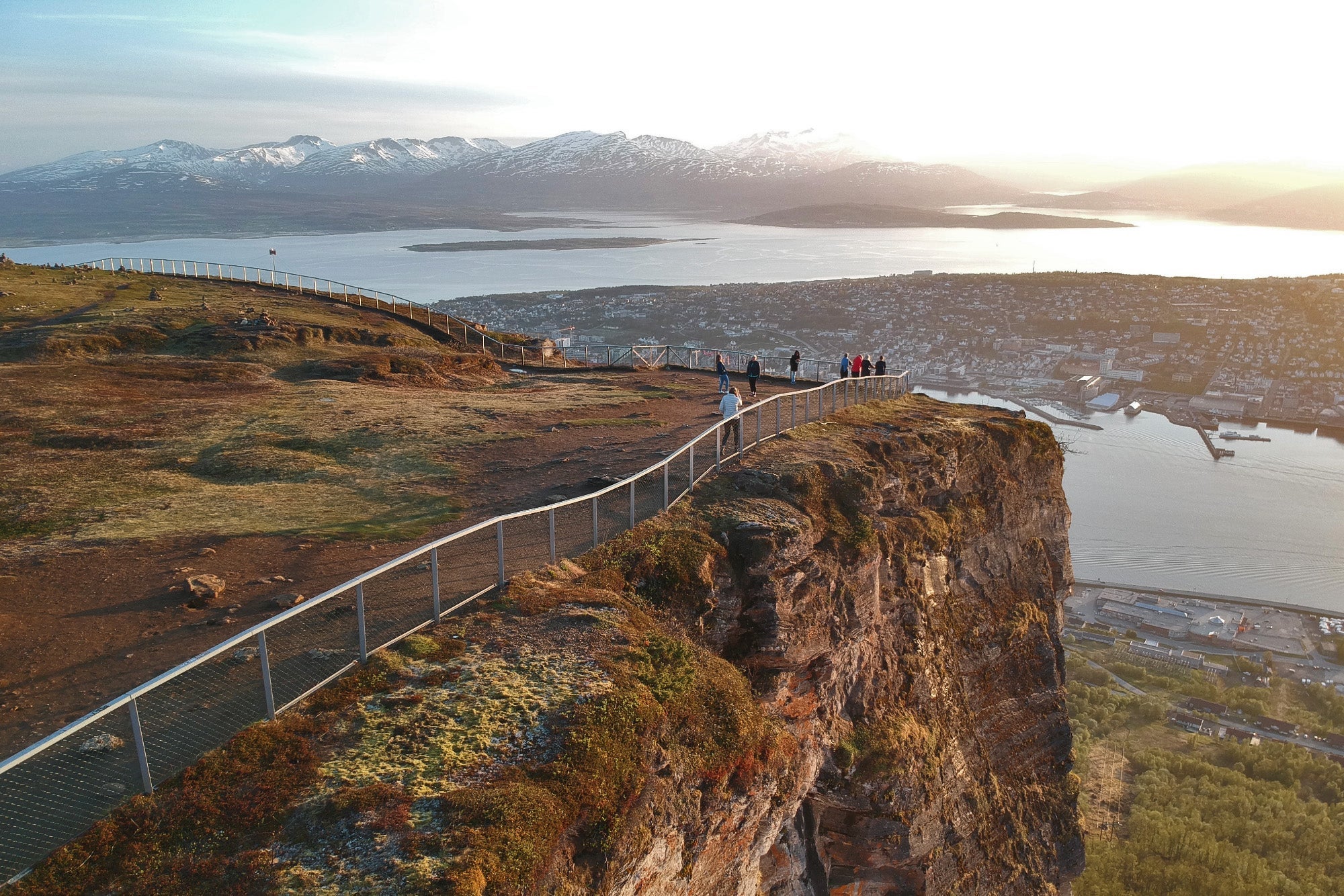 What it's like to experience the midnight sun - The Points Guy