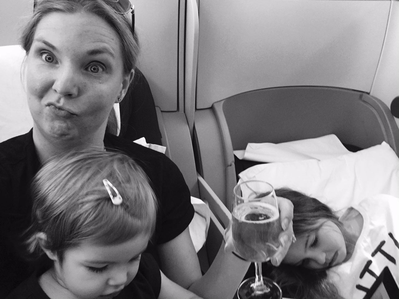 make the best of long-haul flights with kids