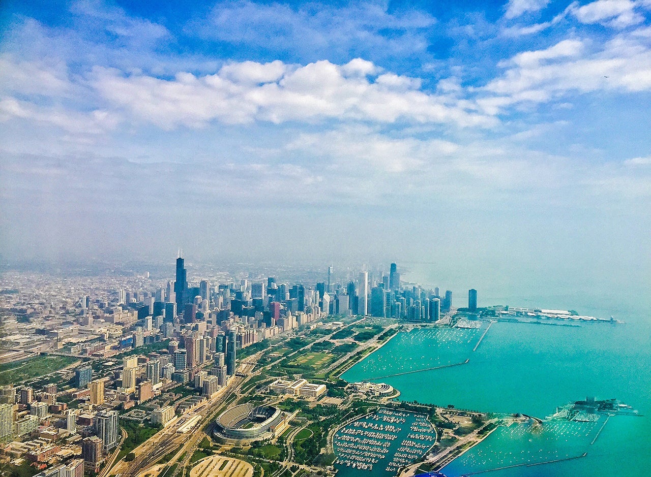 Lake Michigan and the Chicago skyline. (Photo by @kmaria75 via Twenty20)