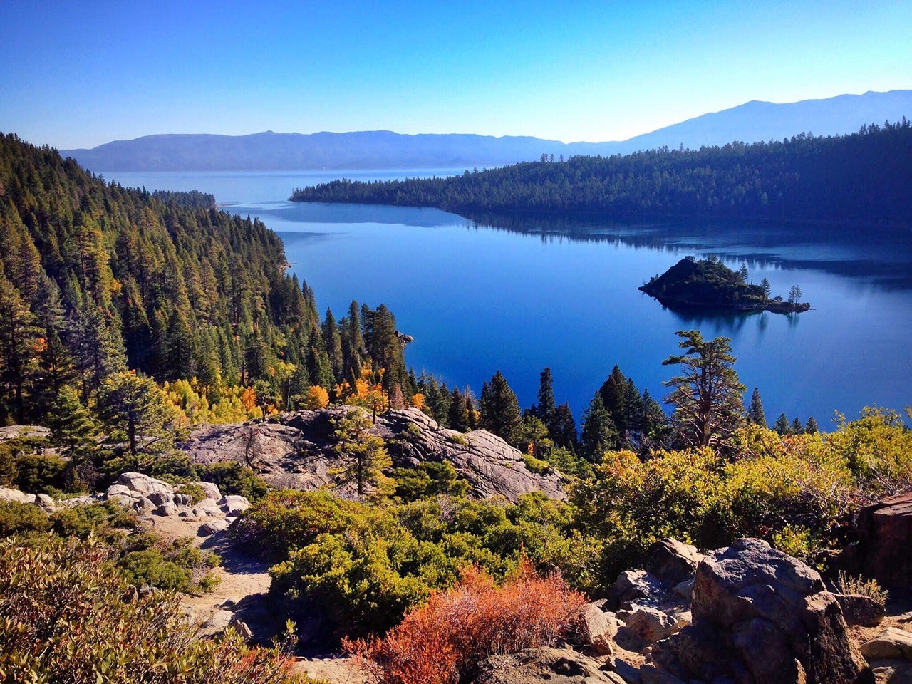 A lovely view of Lake Tahoe. (Photo by @FlipFlop via Twenty20)