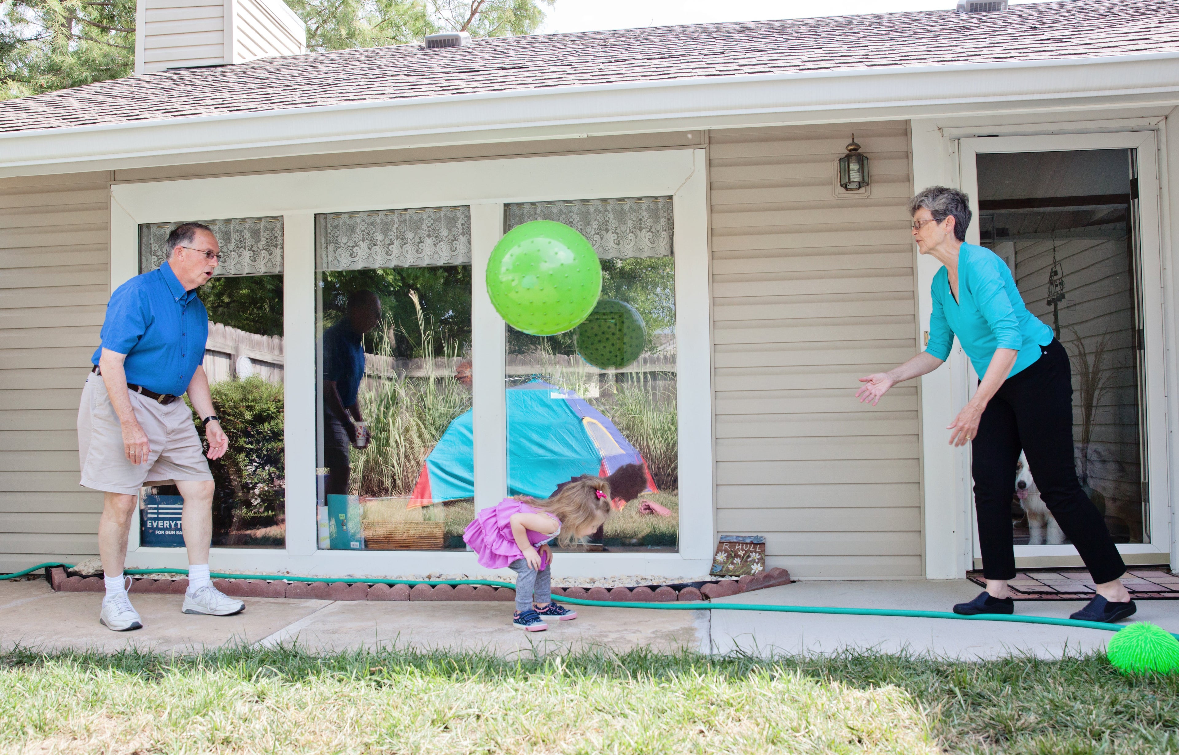 Fun with grandparents in Kansas (Photo by Andrea Bacle Photography)