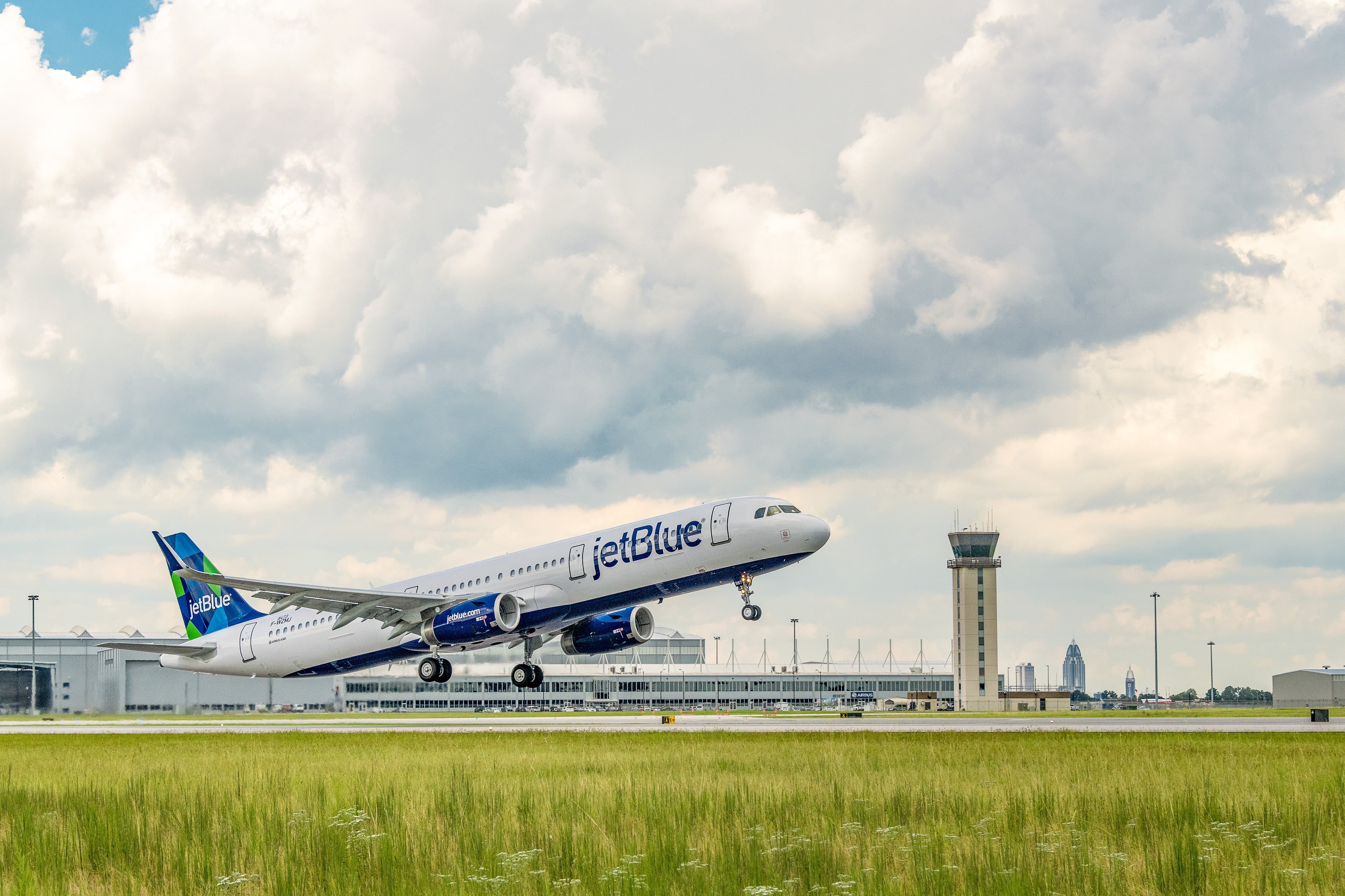 JetBlue renewable fuel a321