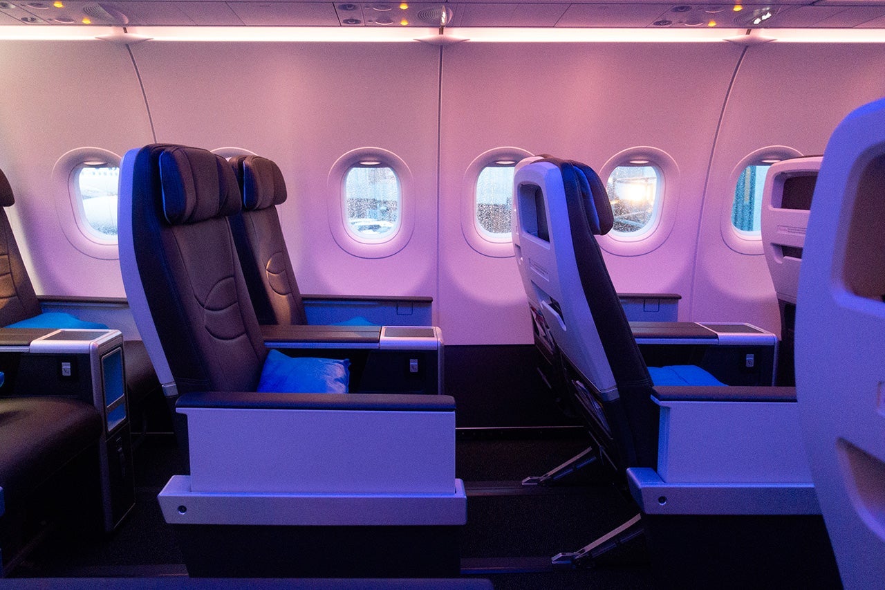 Review: Hawaiian Airlines First on the A321neo From PDX to
