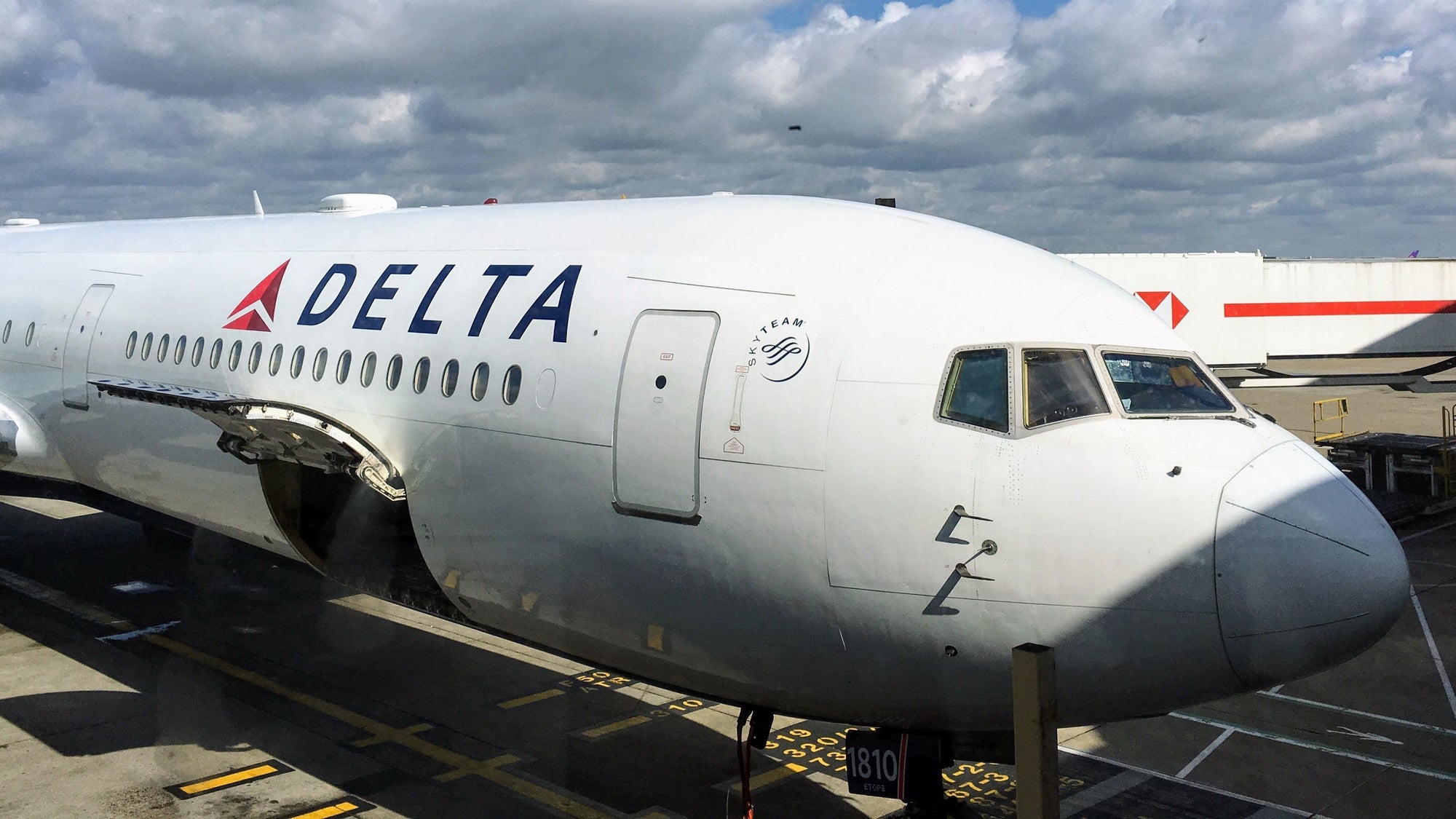 Delta Aircraft at London LHR