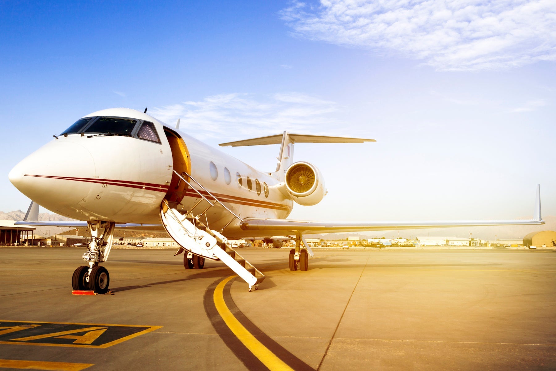 plane on runaway