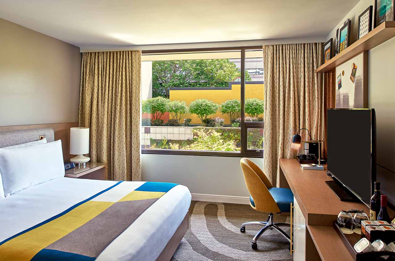 Hotel Modera guestroom