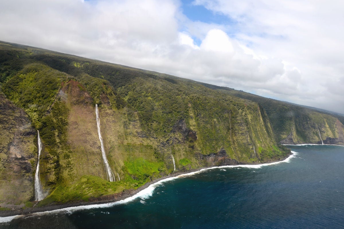 Hawaii Big Island with Kids - Waterfalls from Helicopter