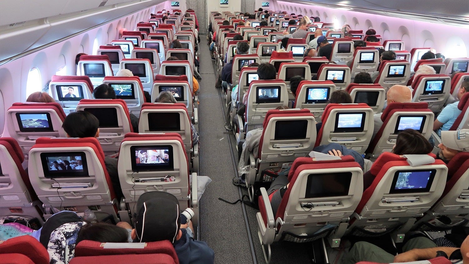 Hong Kong Airlines economy front cabin full from back