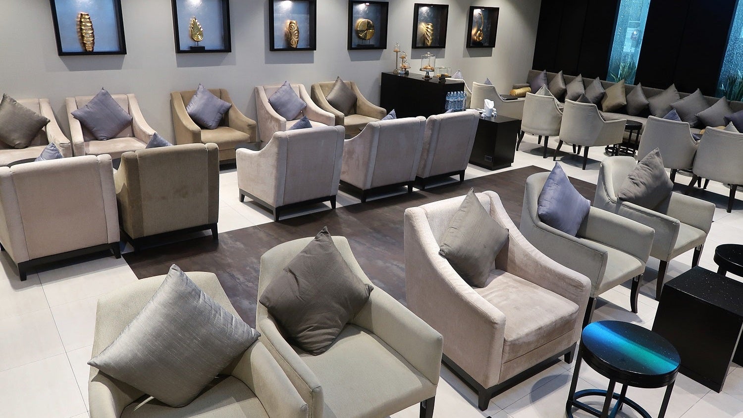 oman-air-lounge-bkk-secondary-room