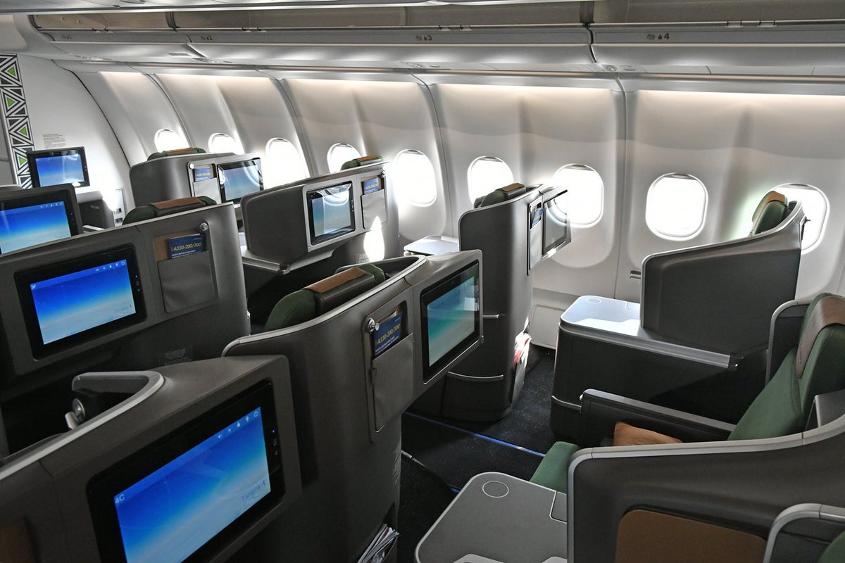 Review: RwandAir (A330) in Business From Kigali to London - The Points Guy