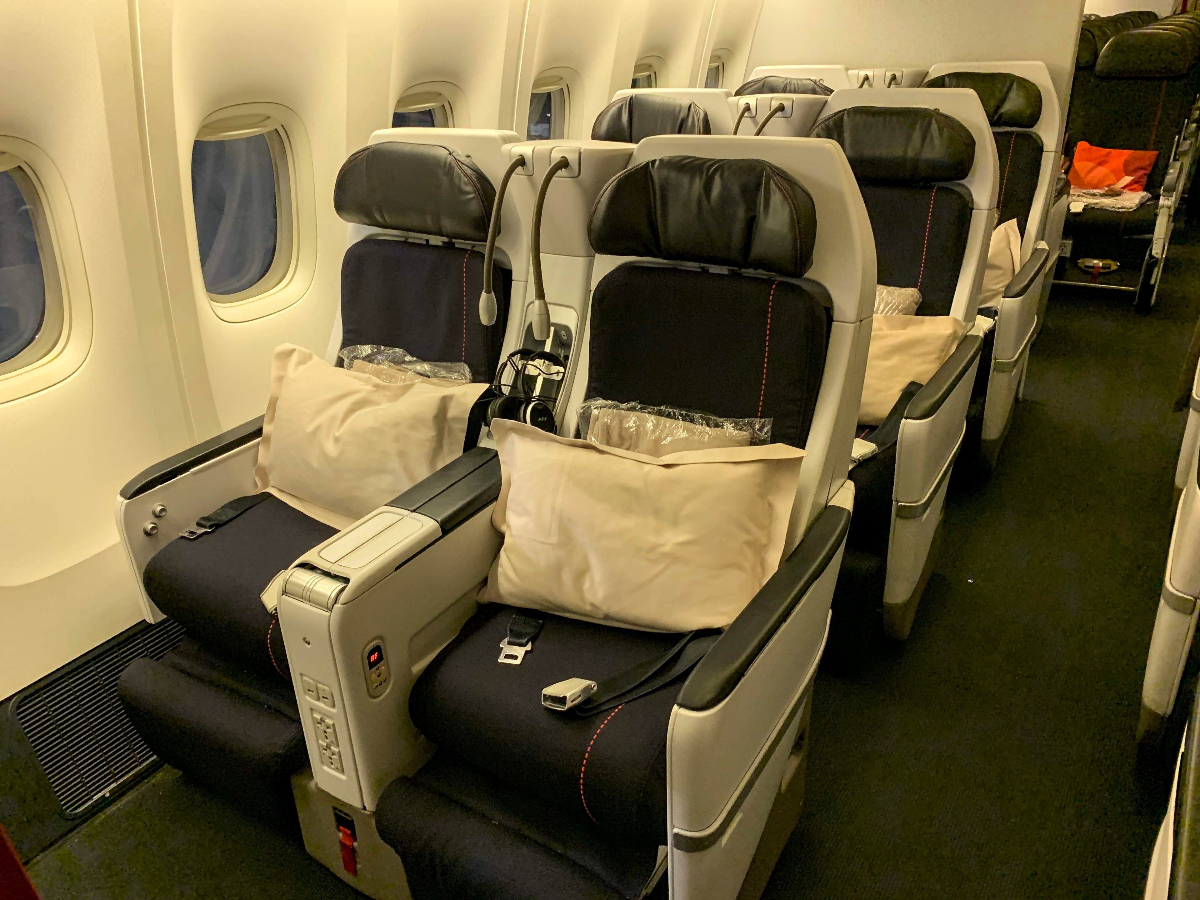 Air France Boeing 777-200 Premium Economy Window Duo Seating
