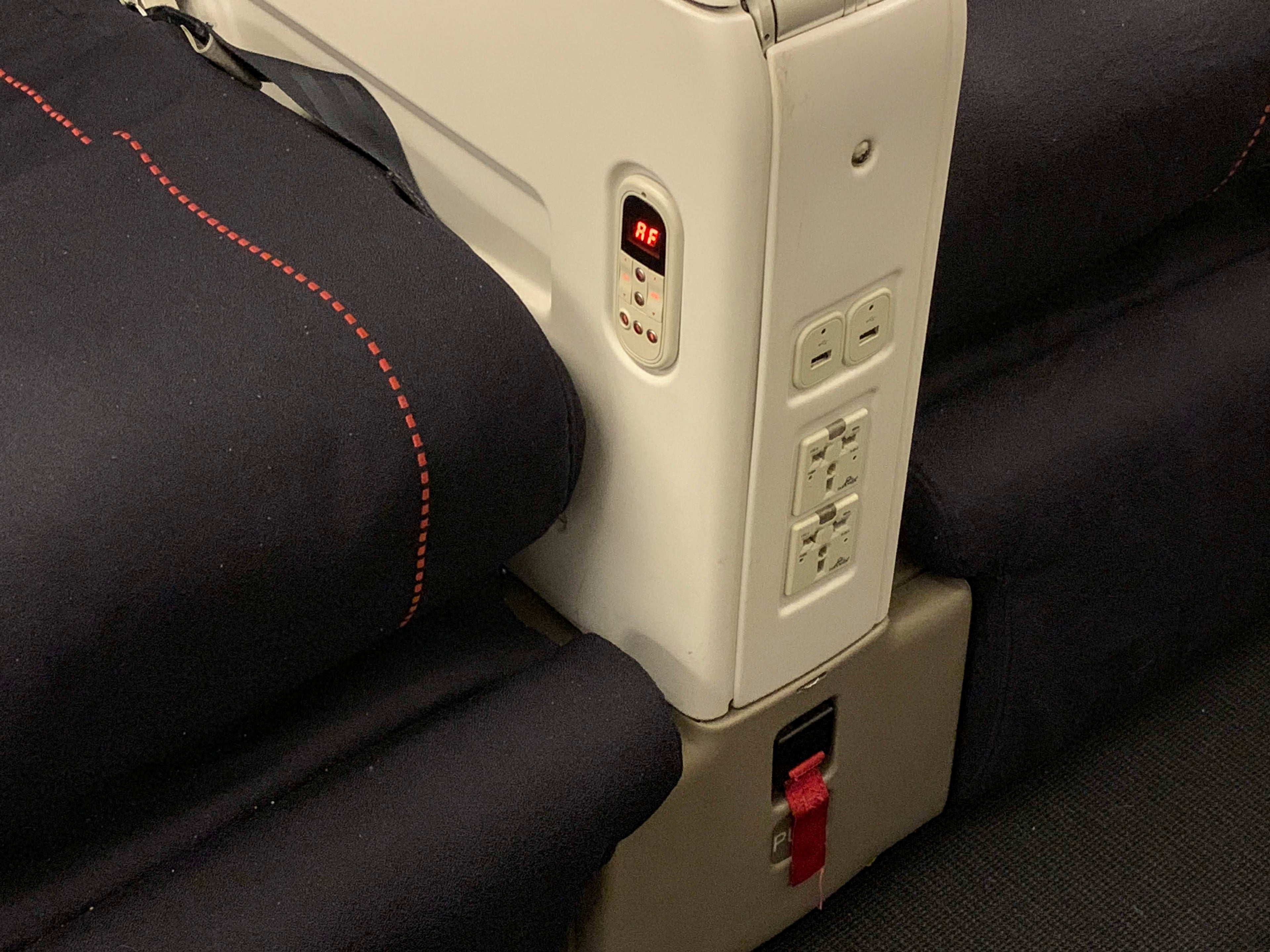 Air France Boeing 777-200 Premium Economy power port