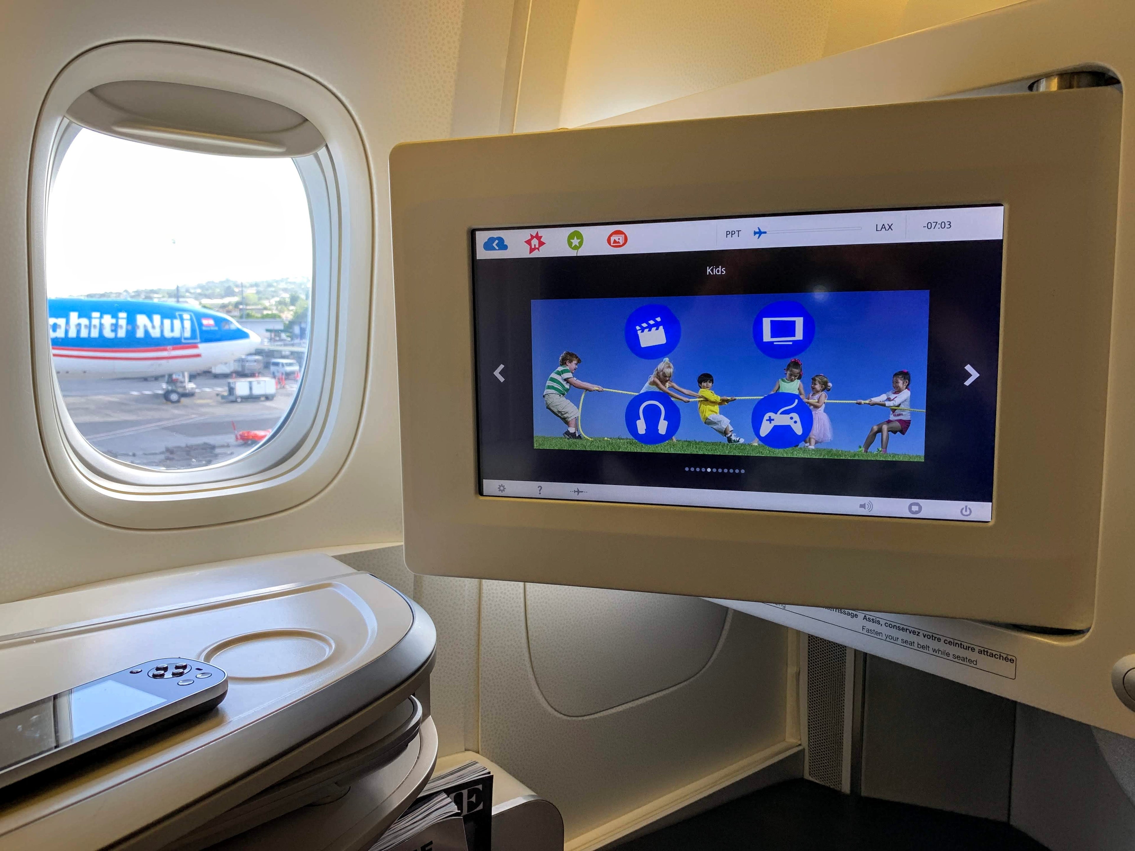 Air France Boeing 777 Business Class Seat LCD IFE Screen Kids content