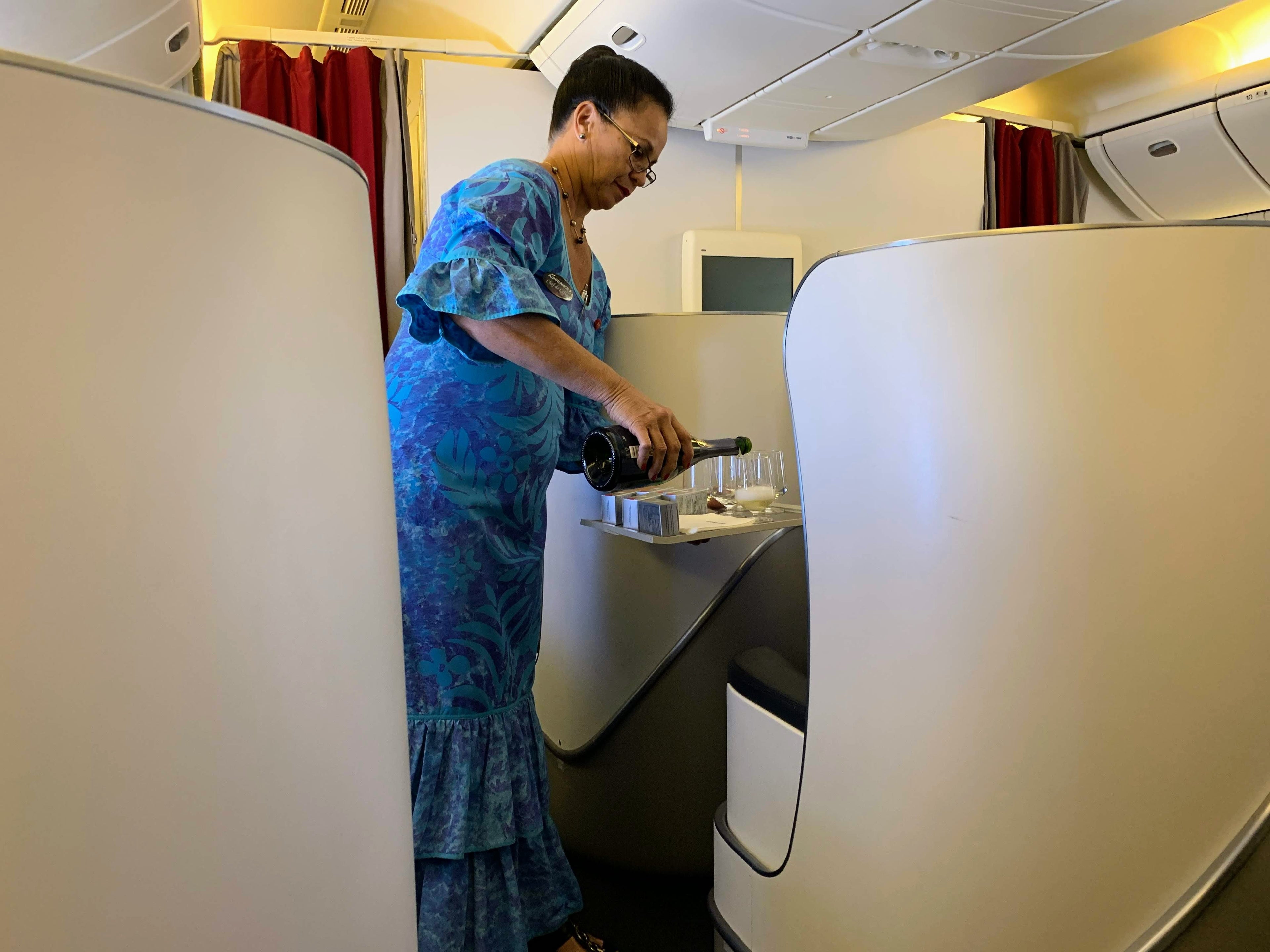 Air France Boeing 777 Business Class pre-departure beverage service