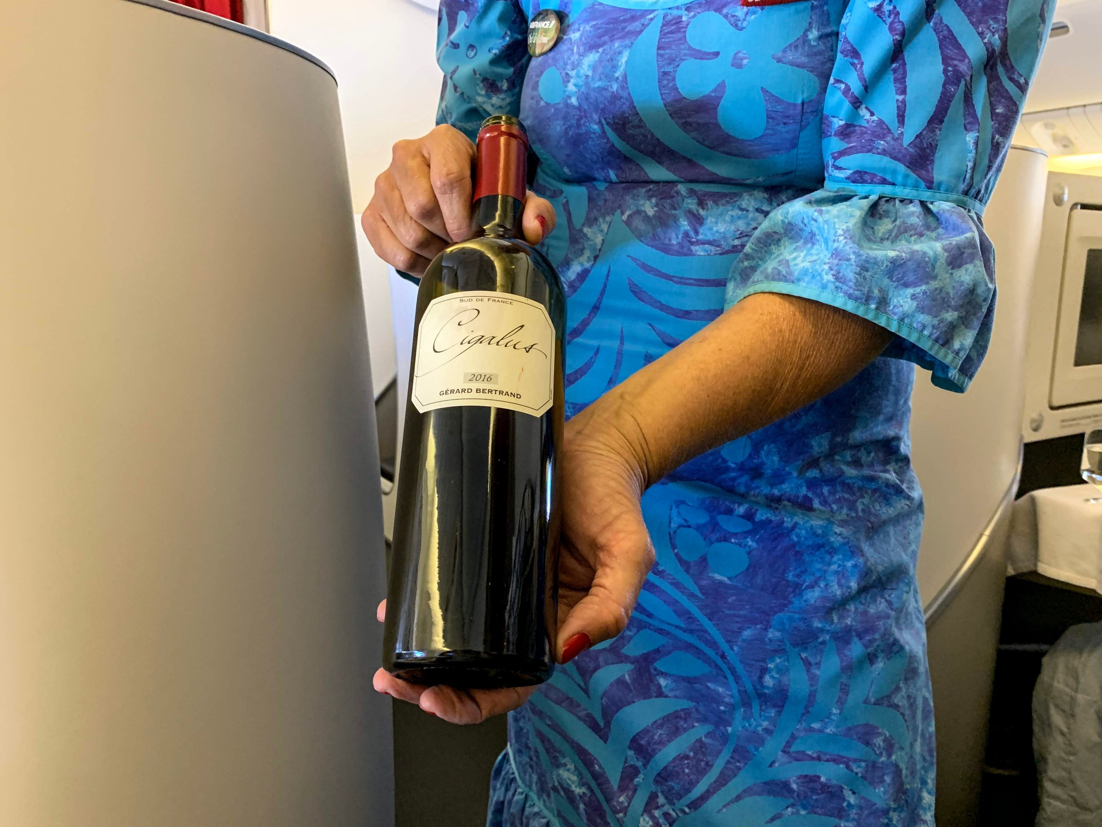 Air France Boeing 777 Business Class red wine