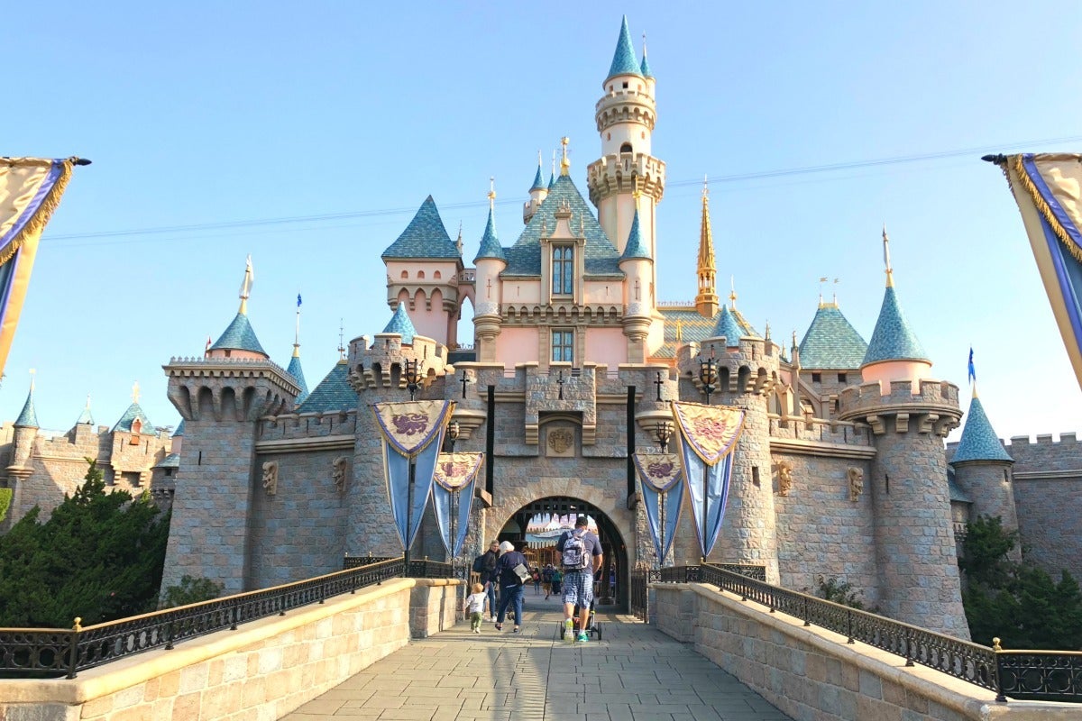 Disneyland Lines - Empty Walkways entering Sleeping Beauty Castle