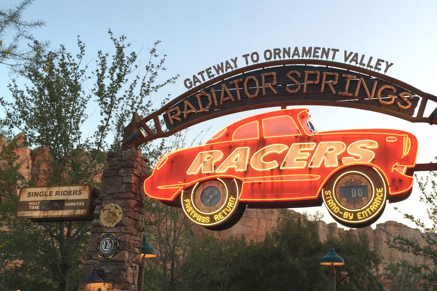 Disneyland Lines - Single Rider Line at Radiator Springs Racers