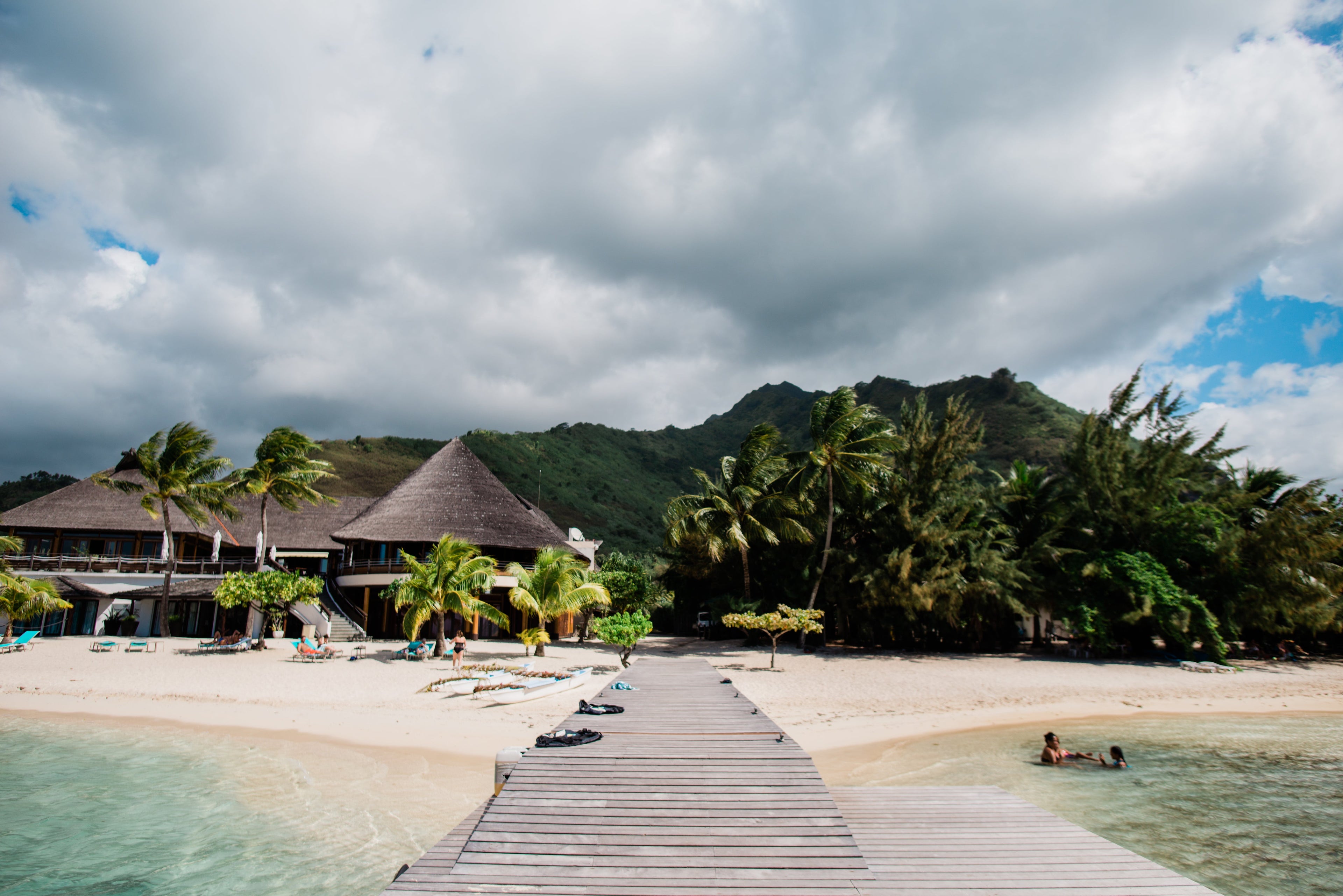 Hilton Moorea Lagoon Resort and Spa - beach and pier