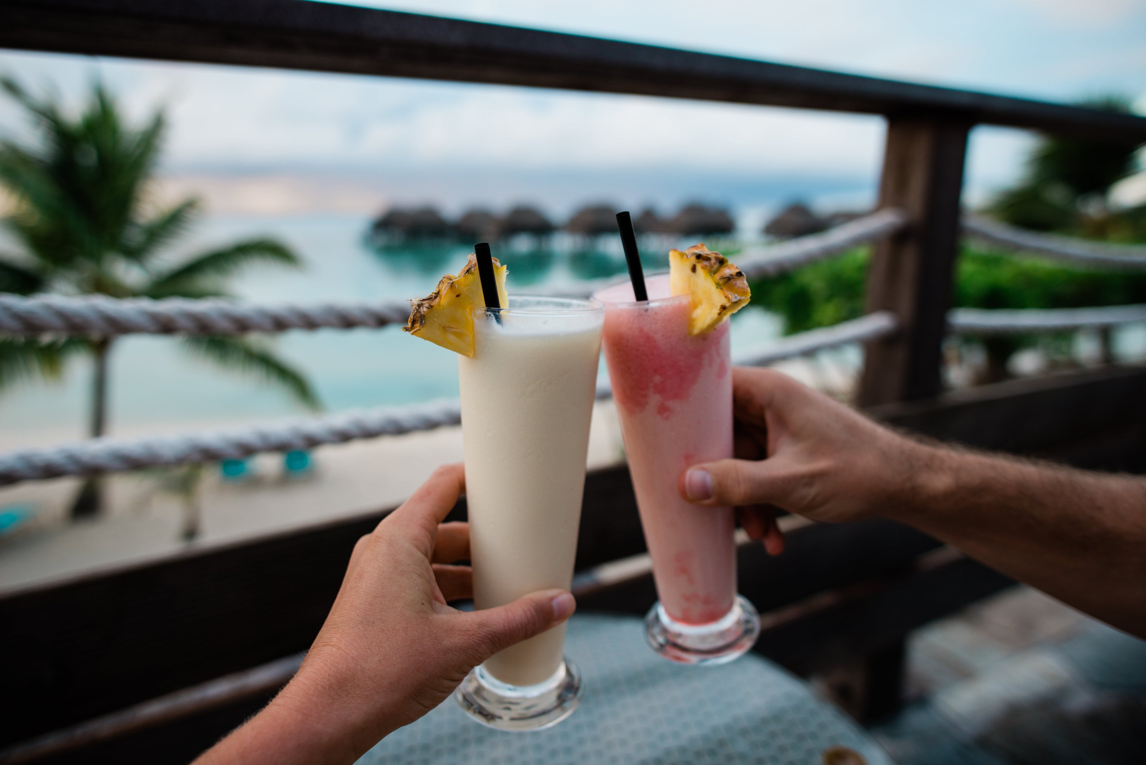 Hilton Moorea Lagoon Resort and Spa - drinks over the beach