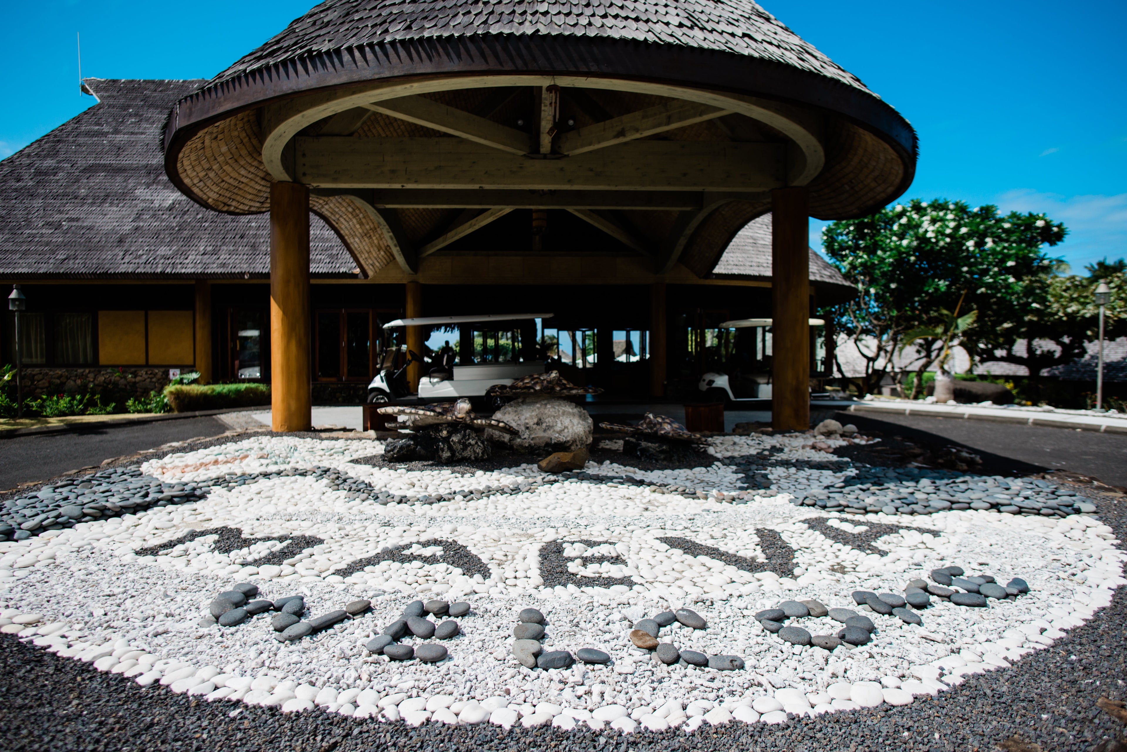 Hilton Moorea Lagoon Resort and Spa - welcome lobby