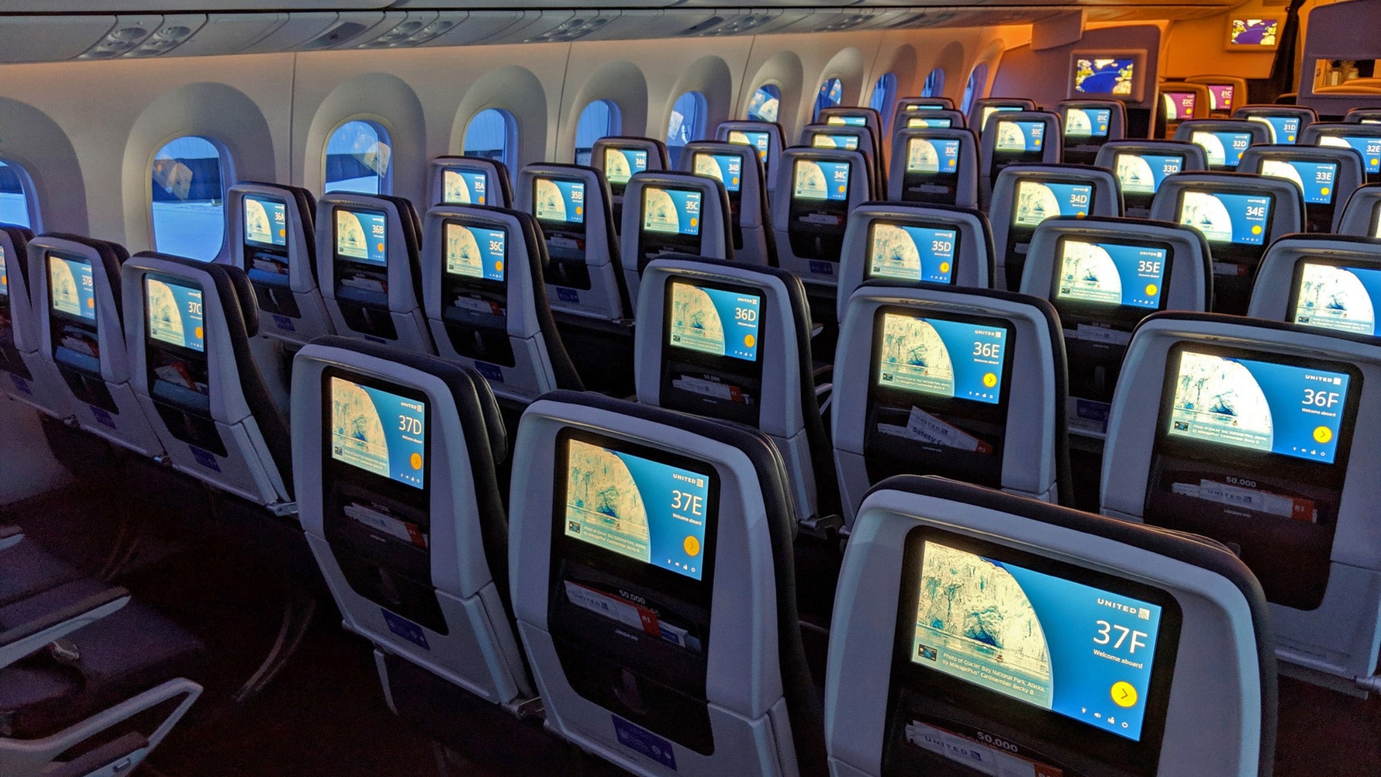 United's Adding Basic Economy to International Flights - The Points Guy, image size:2000x1125