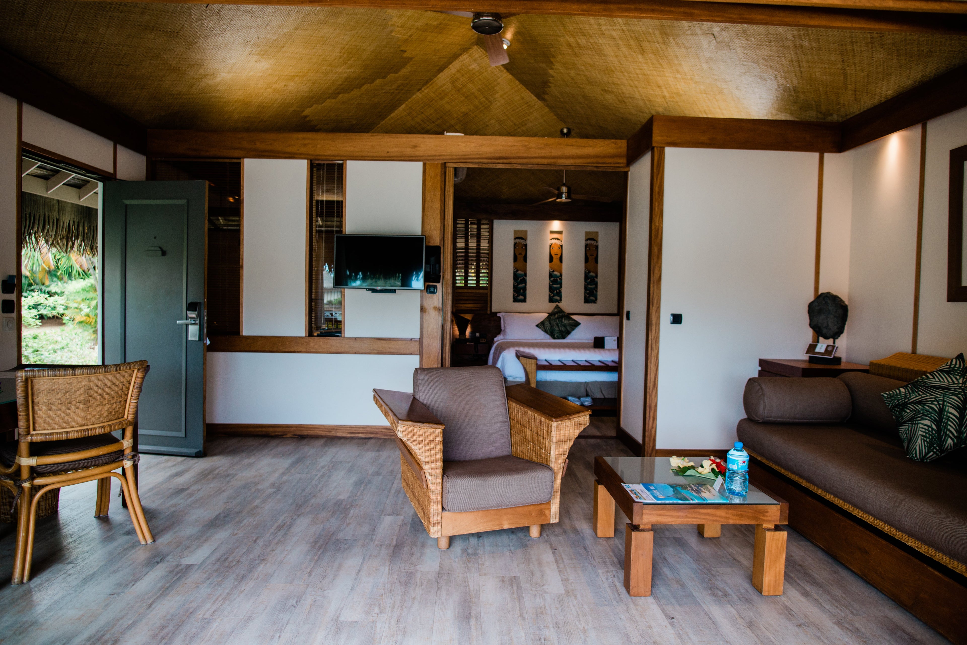 InterContinental Resort and Spa Moorea - beach bungalow living room