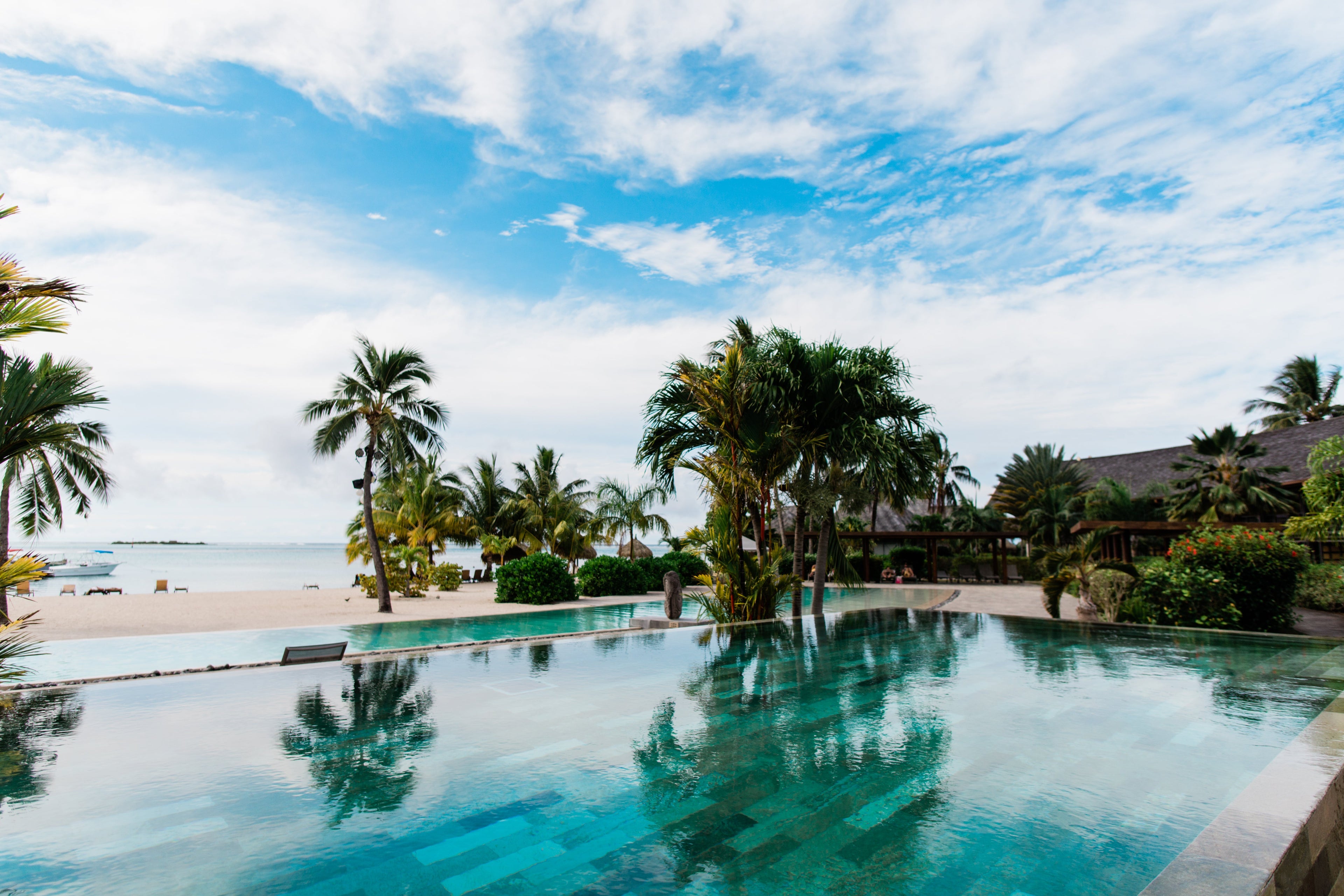 InterContinental Resort and Spa Moorea - infinity pool