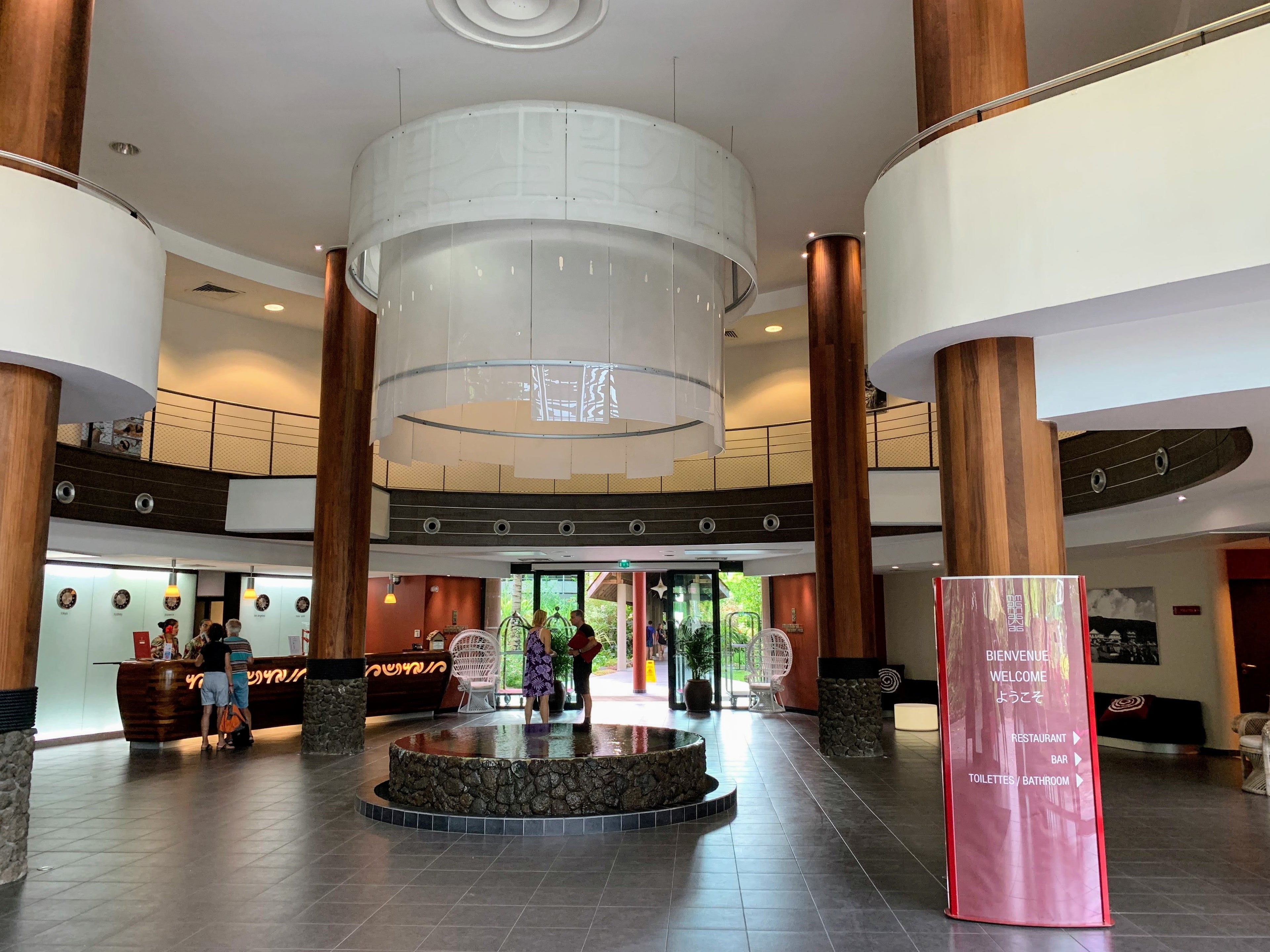 Manava Suites Resort Tahiti - lobby and check-in desk