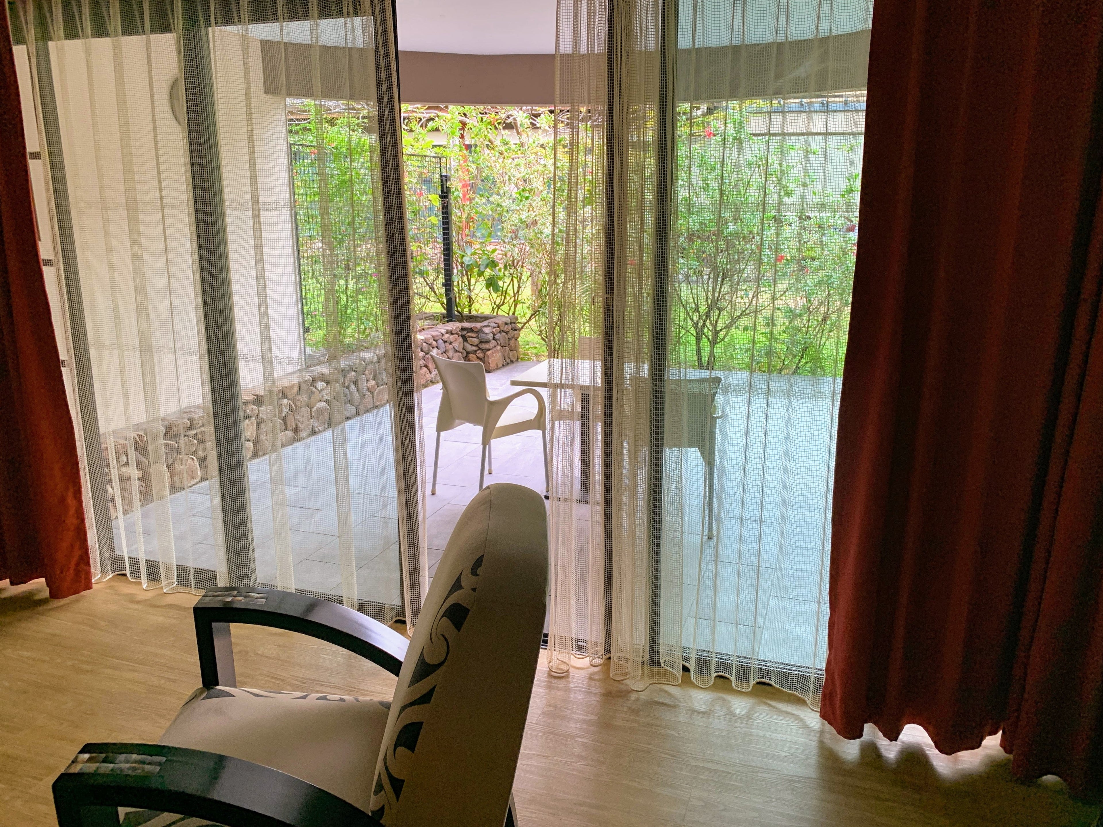 Manava Suites Resort Tahiti - rear porch