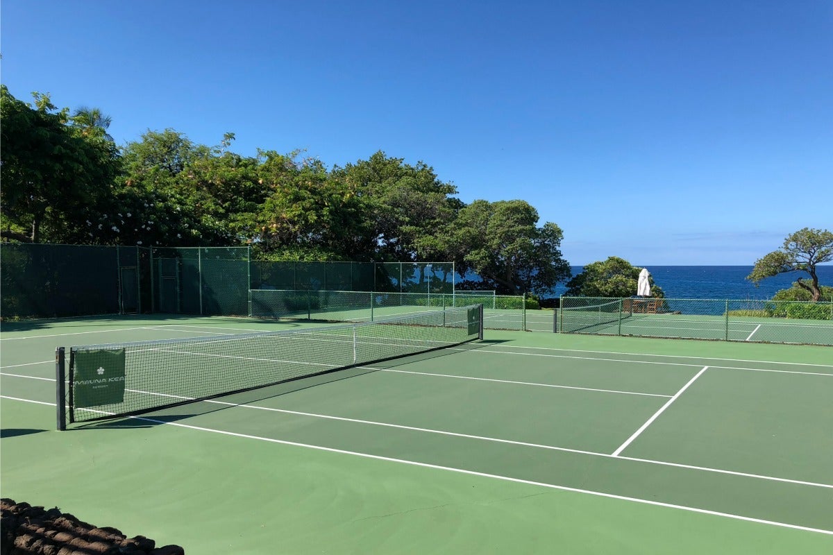 Mauna Kea Beach Hotel Review - Tennis Courts