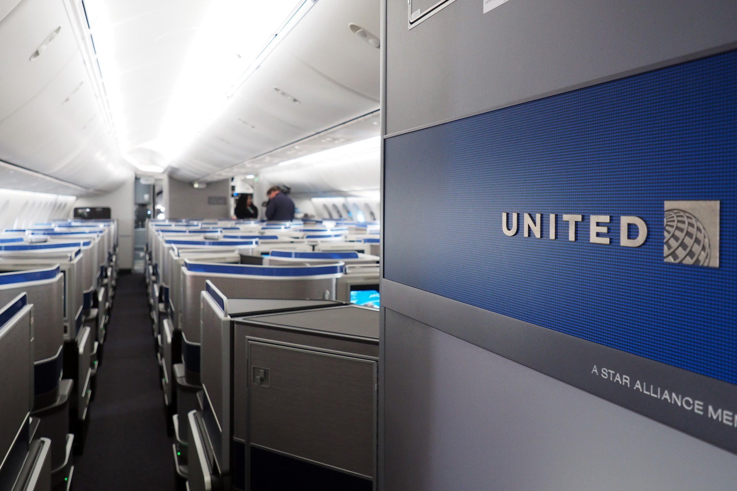 Touring United's First 787-10 With Polaris Business Class - The