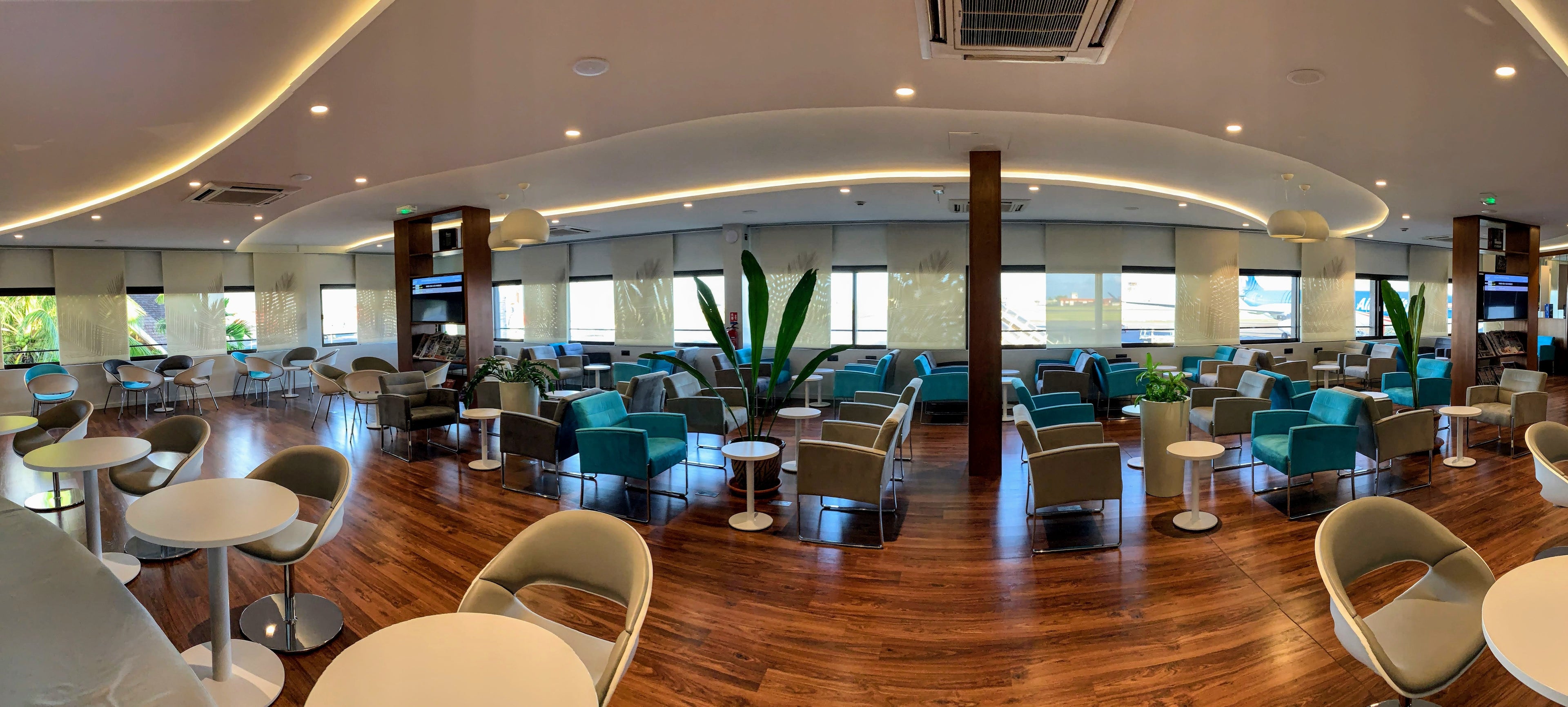 PPT Salon Lounge in Tahiti - interior panorama