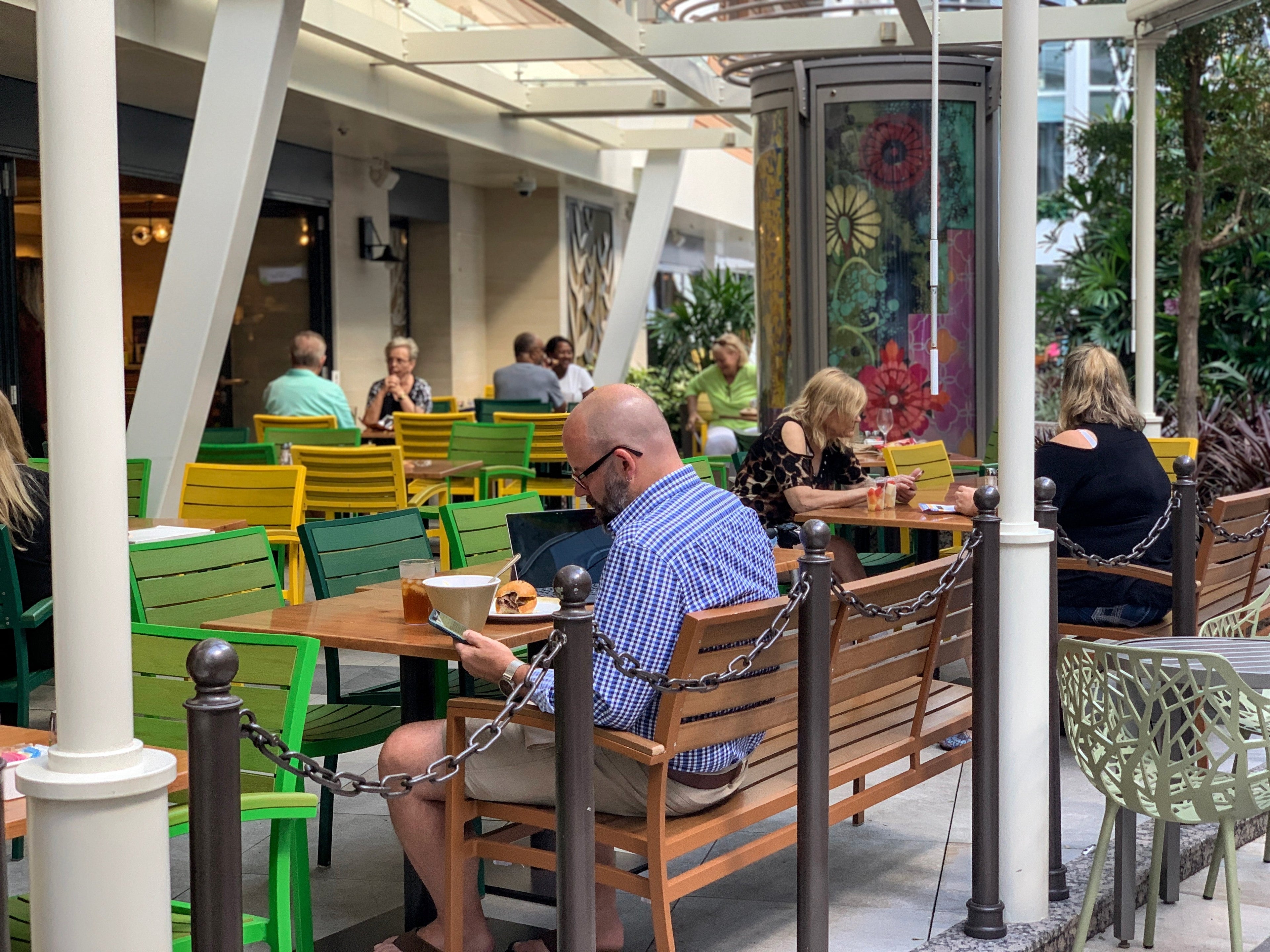 Royal Caribbean Symphony of the Seas - Central Park working