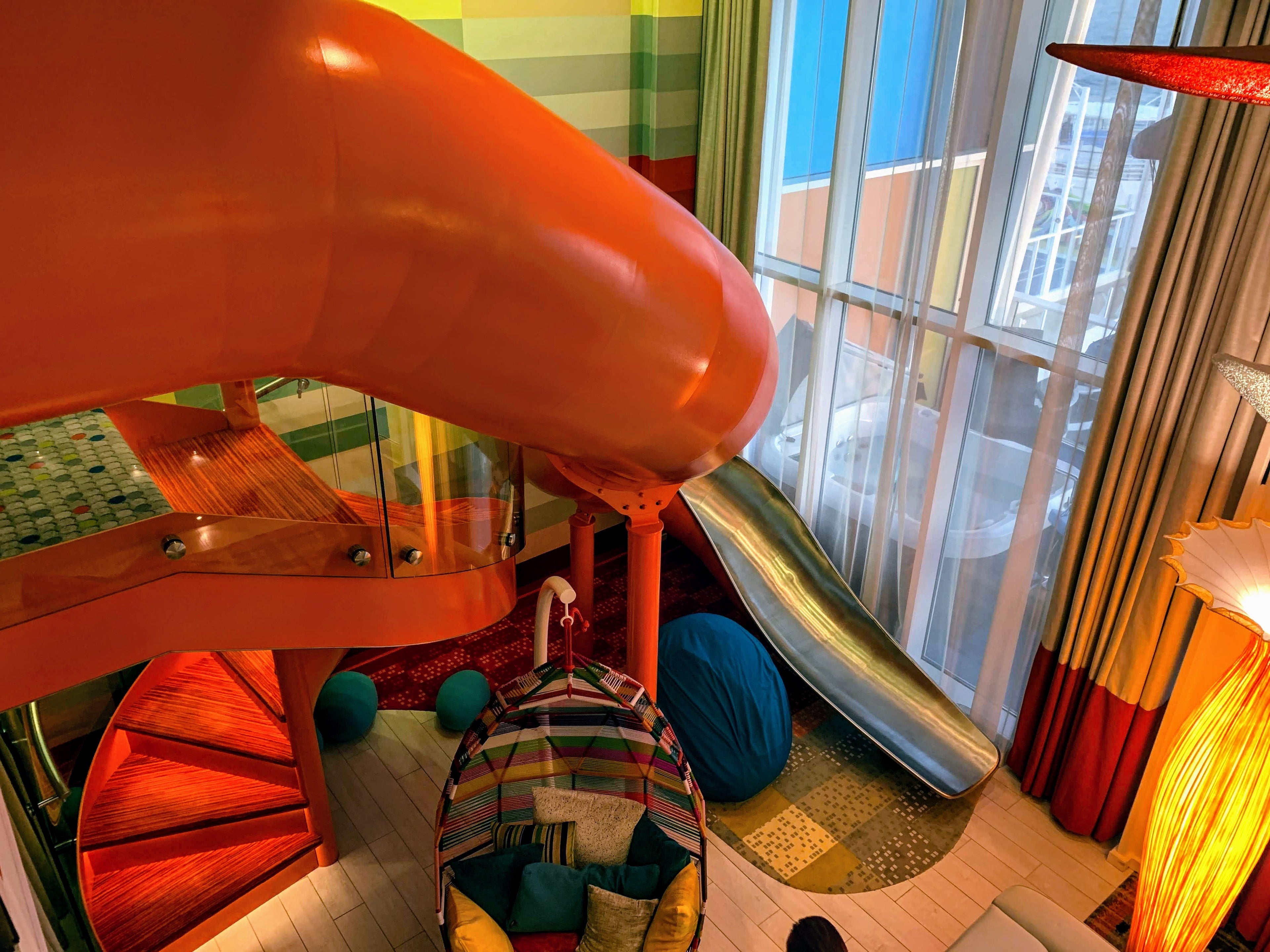 Royal Caribbean Symphony of the Seas - Ultimate Family Suite Slide