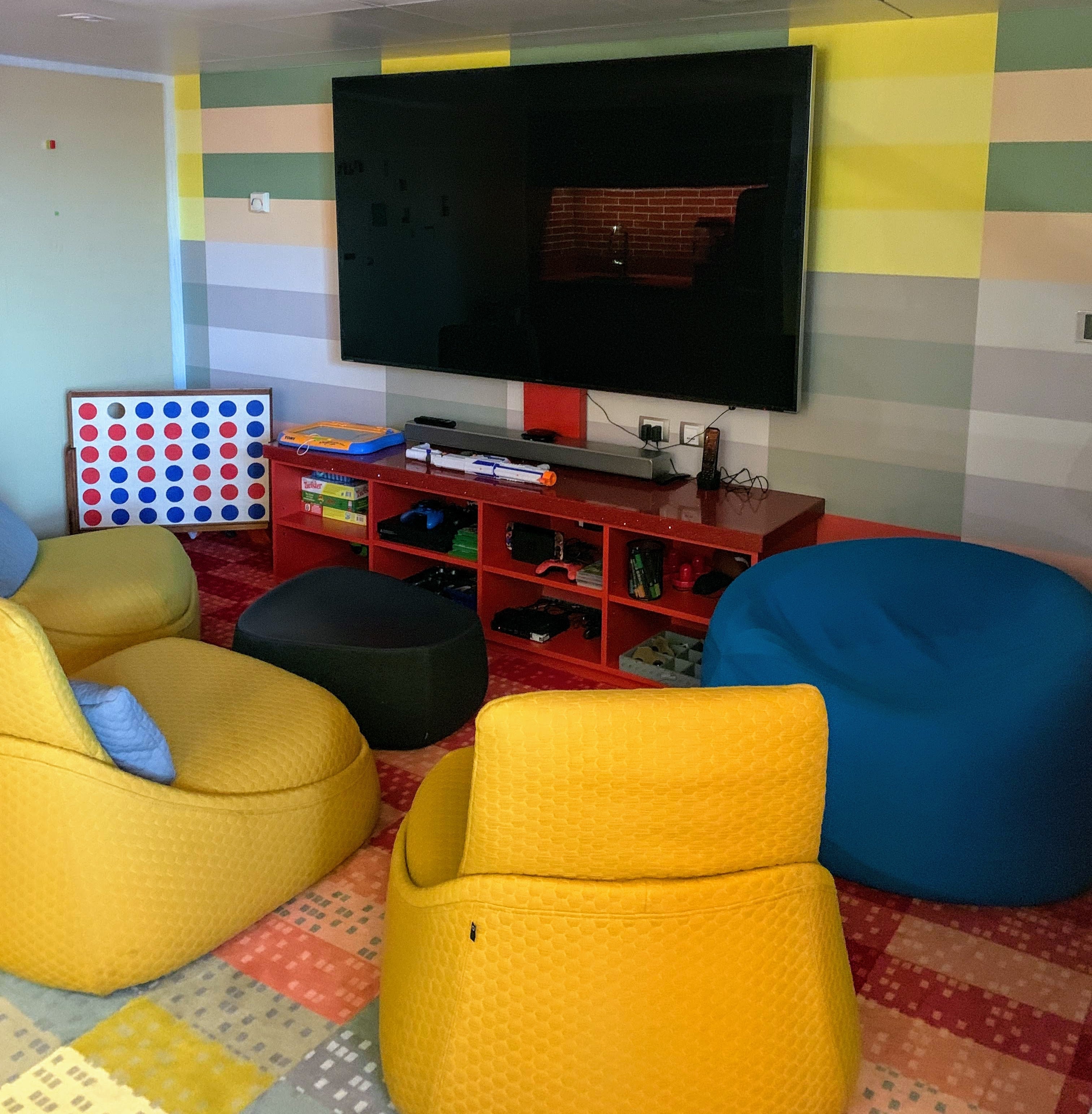 Royal Caribbean Symphony of the Seas - Ultimate Family Suite Theater Area