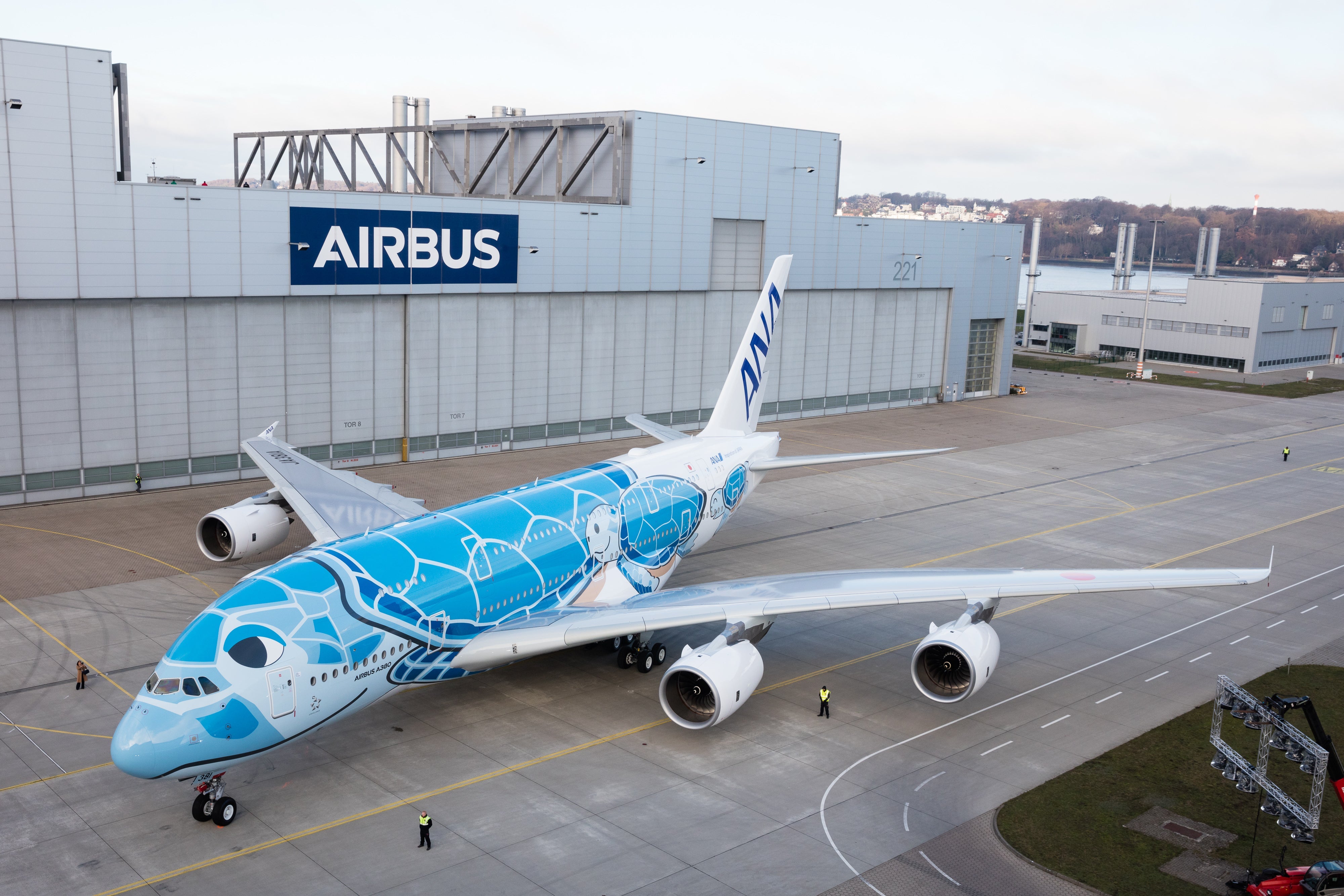 It's Here: ANA Shows off Its Epic Flying Honu A380 Livery - The