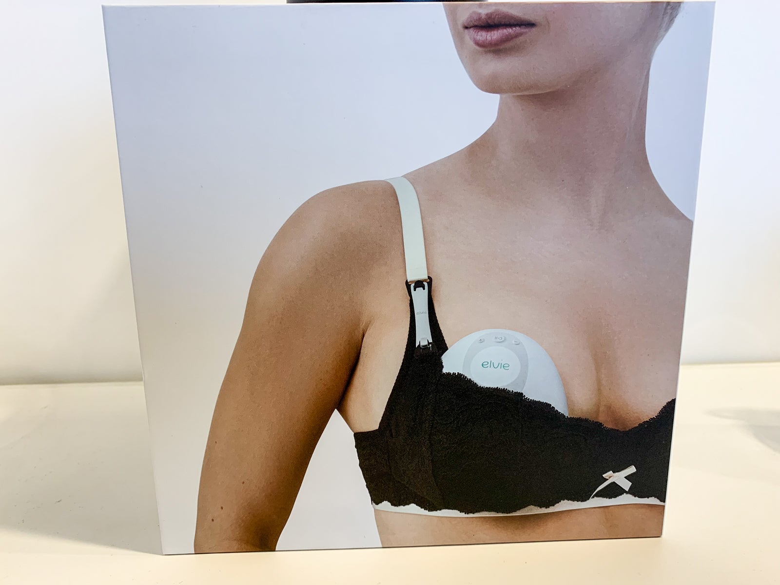 Elvie breastmilk pump