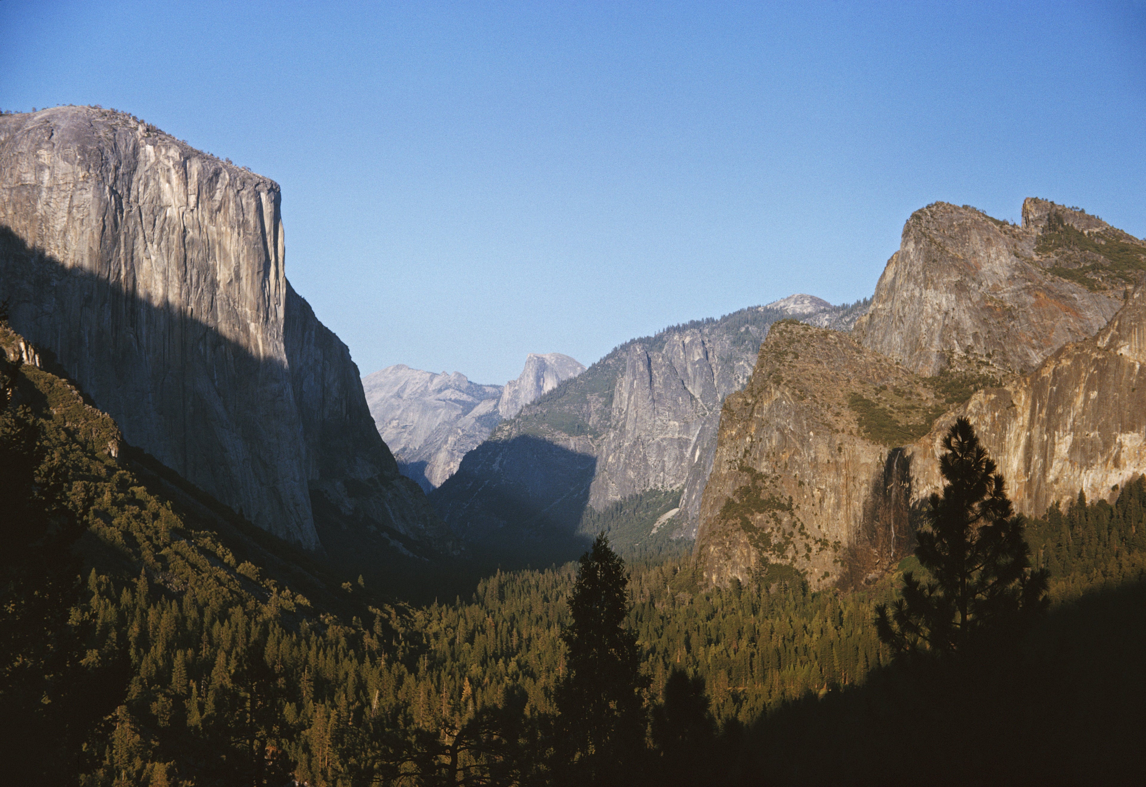 Yosemite Valley, a glacial valley in Yosemite National Park, California, September 1962. (Photo by Harvey Meston/Archive Photos/Getty Images)