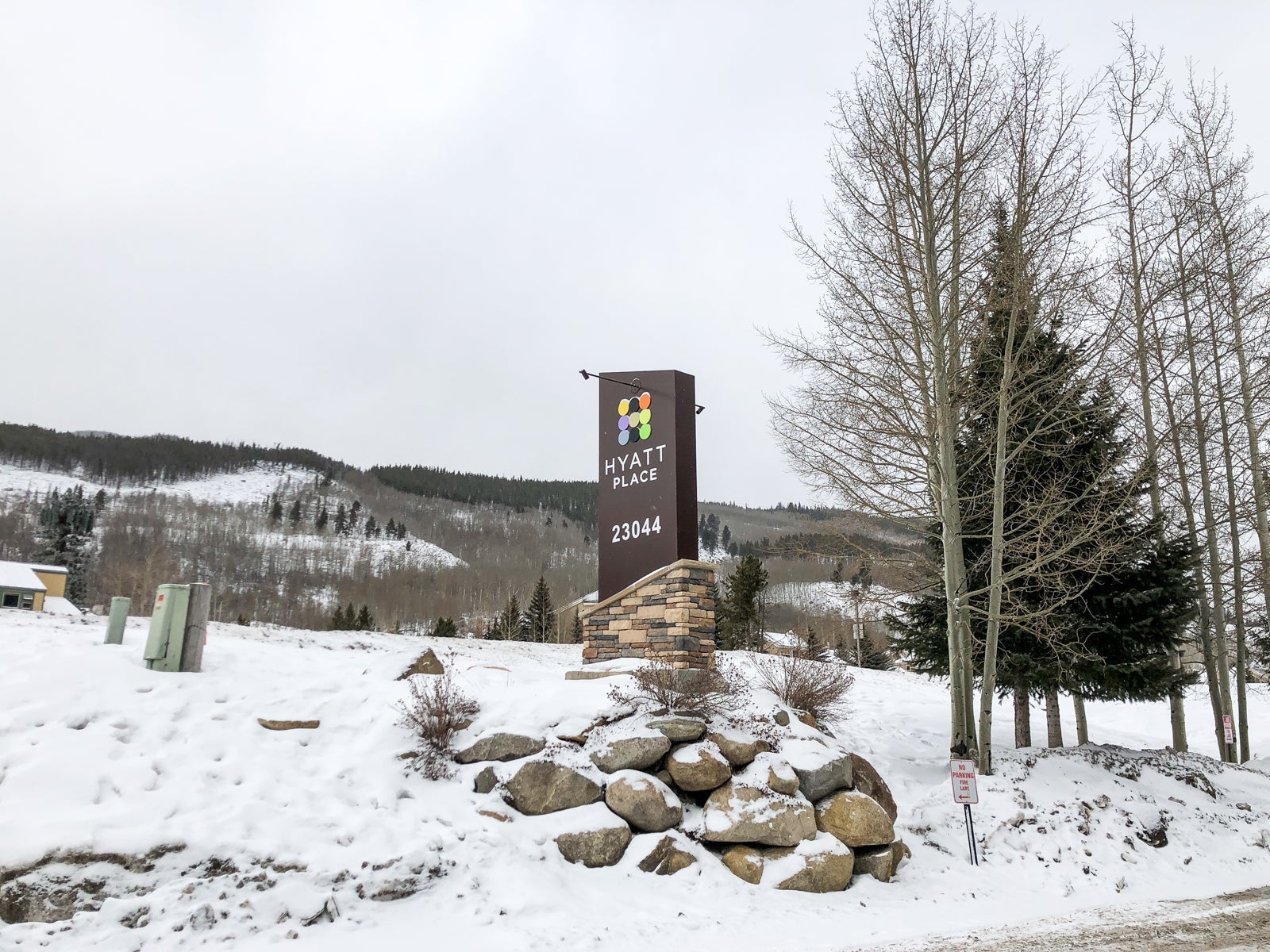 exterior sign of Hyatt Place Keystone