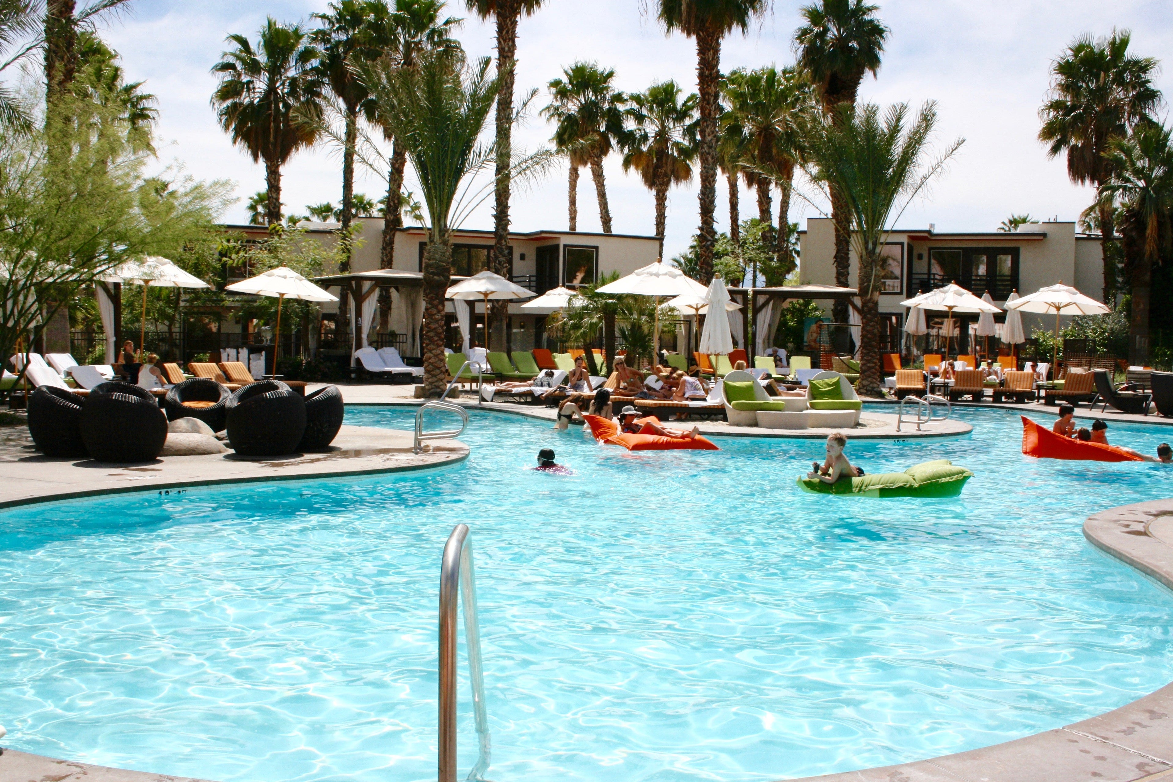Riviera Hotel Palm Springs pool