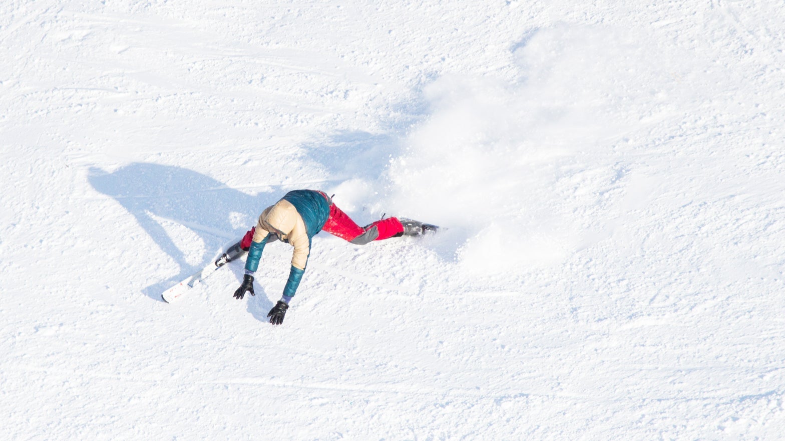feature_skiing mistakes_shutterstock_637887475