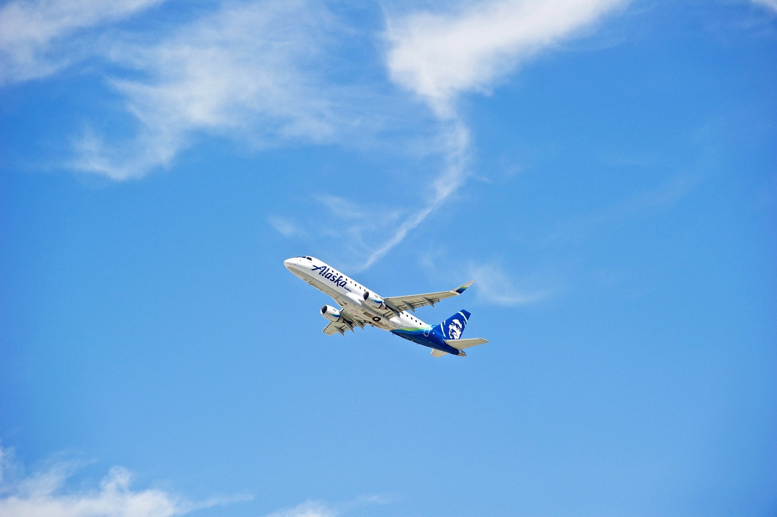 alaska airlines airplane
