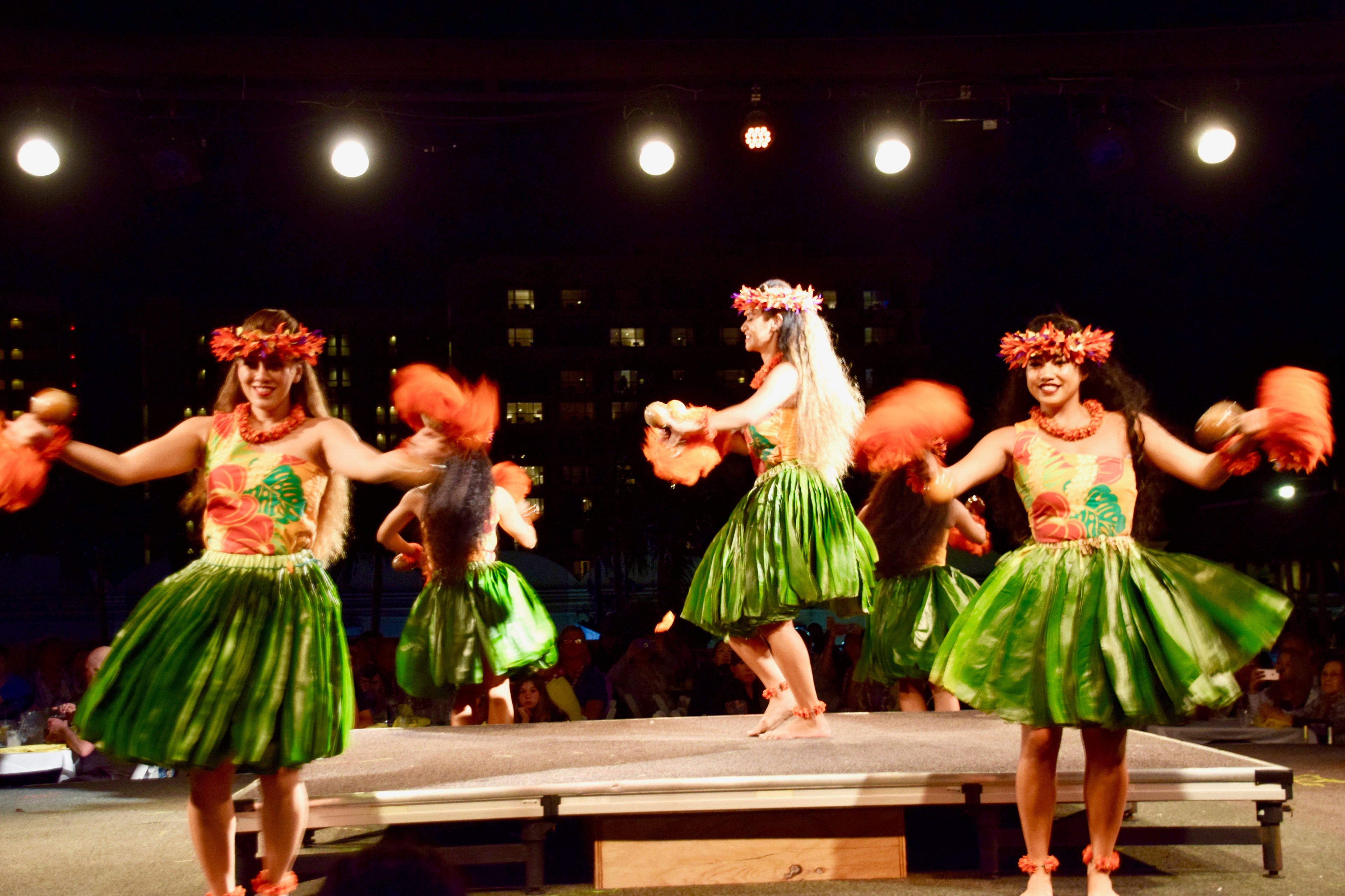 Luau Hilton Hawaiian Village hula girls