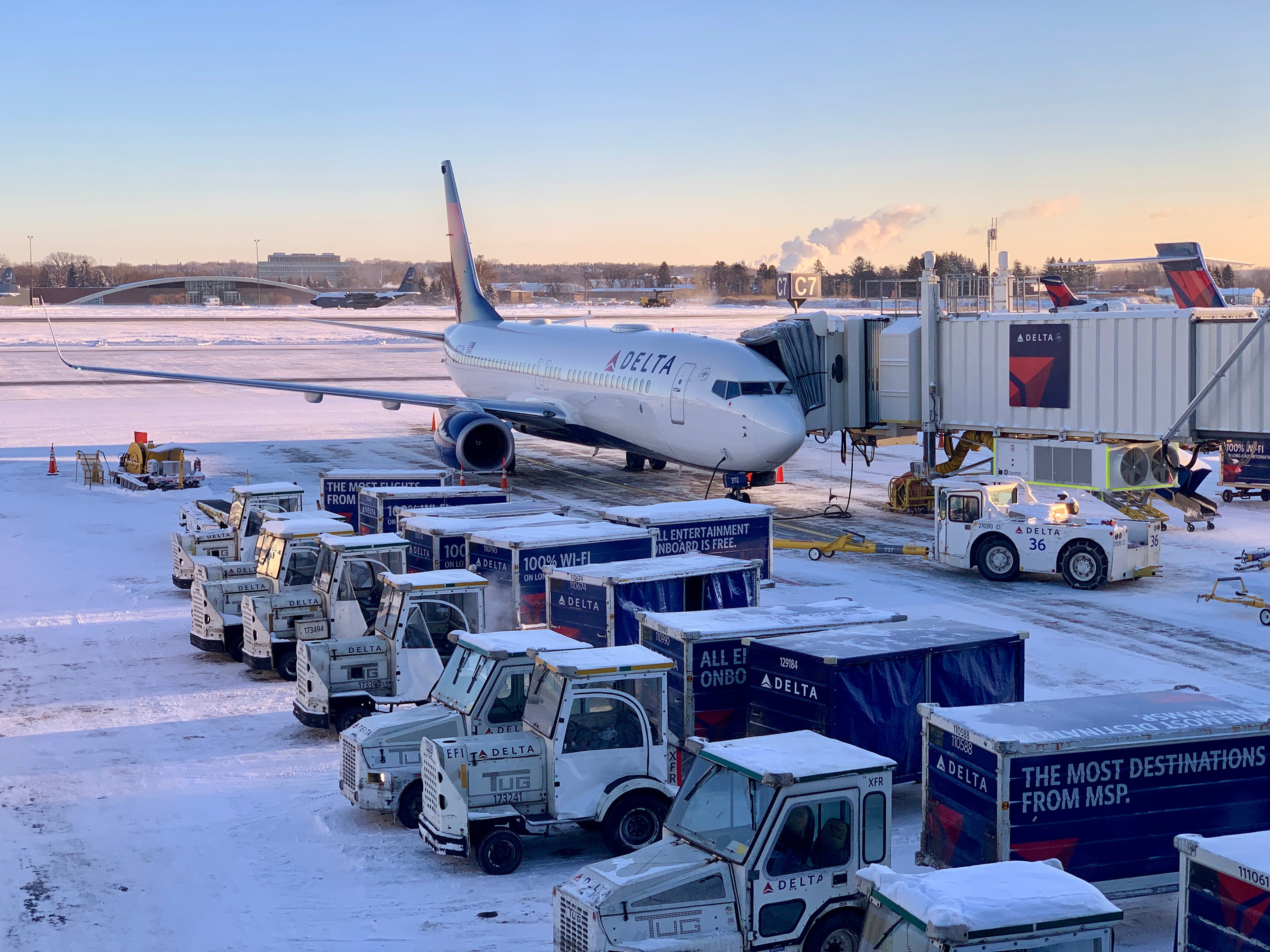 Delta jet cold snowy msp