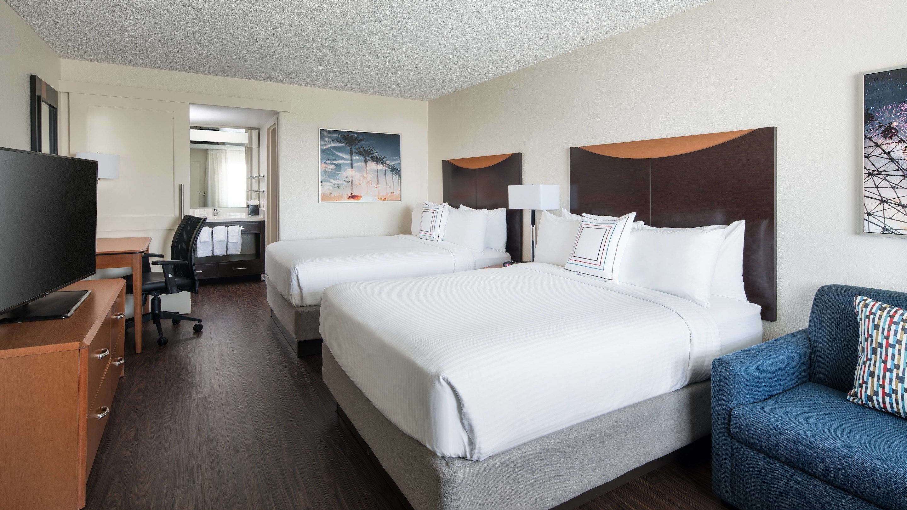 Fairfield Anaheim (image courtesy of hotel)